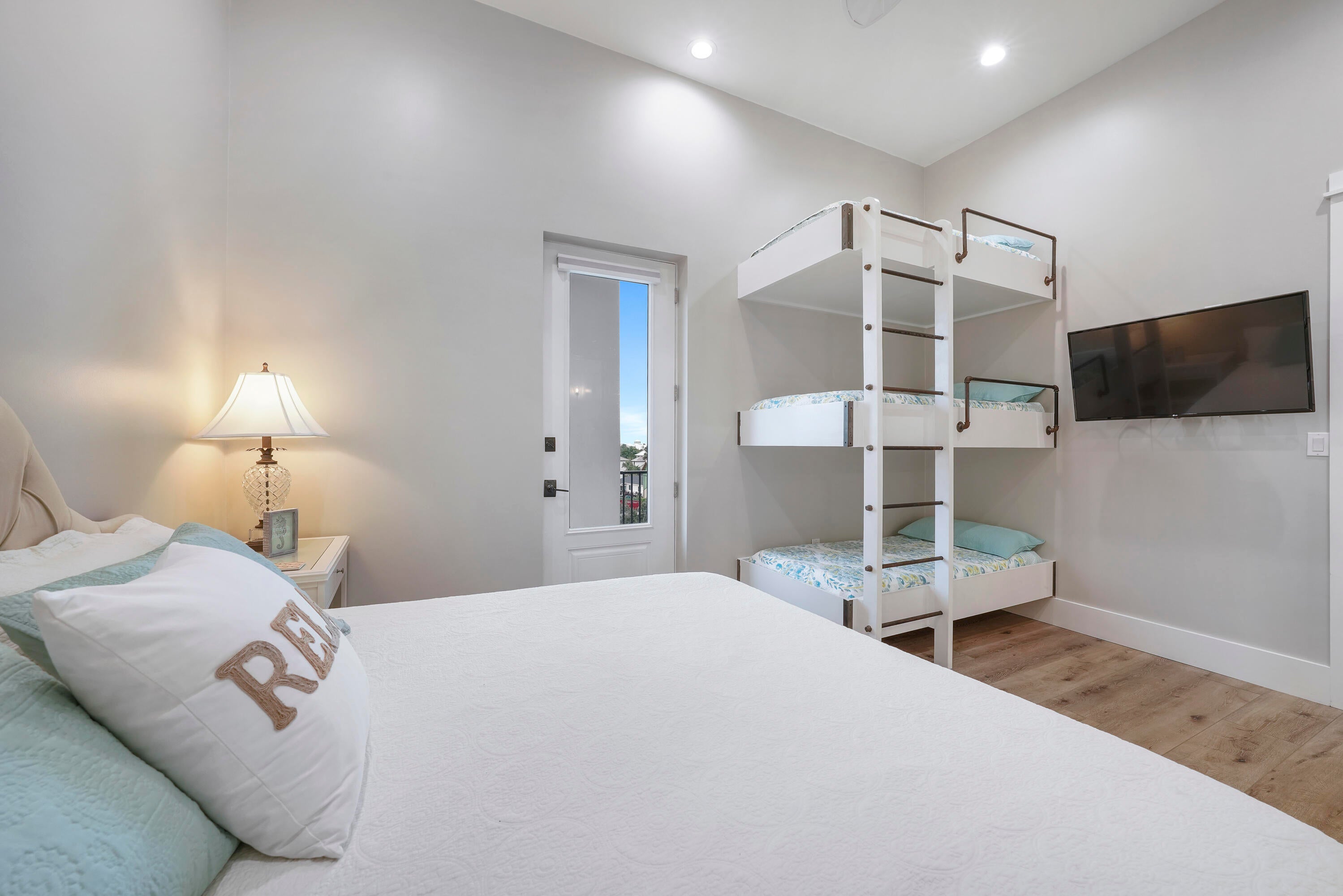 FRANGISTA BEACH 2ND ADDN - Residential