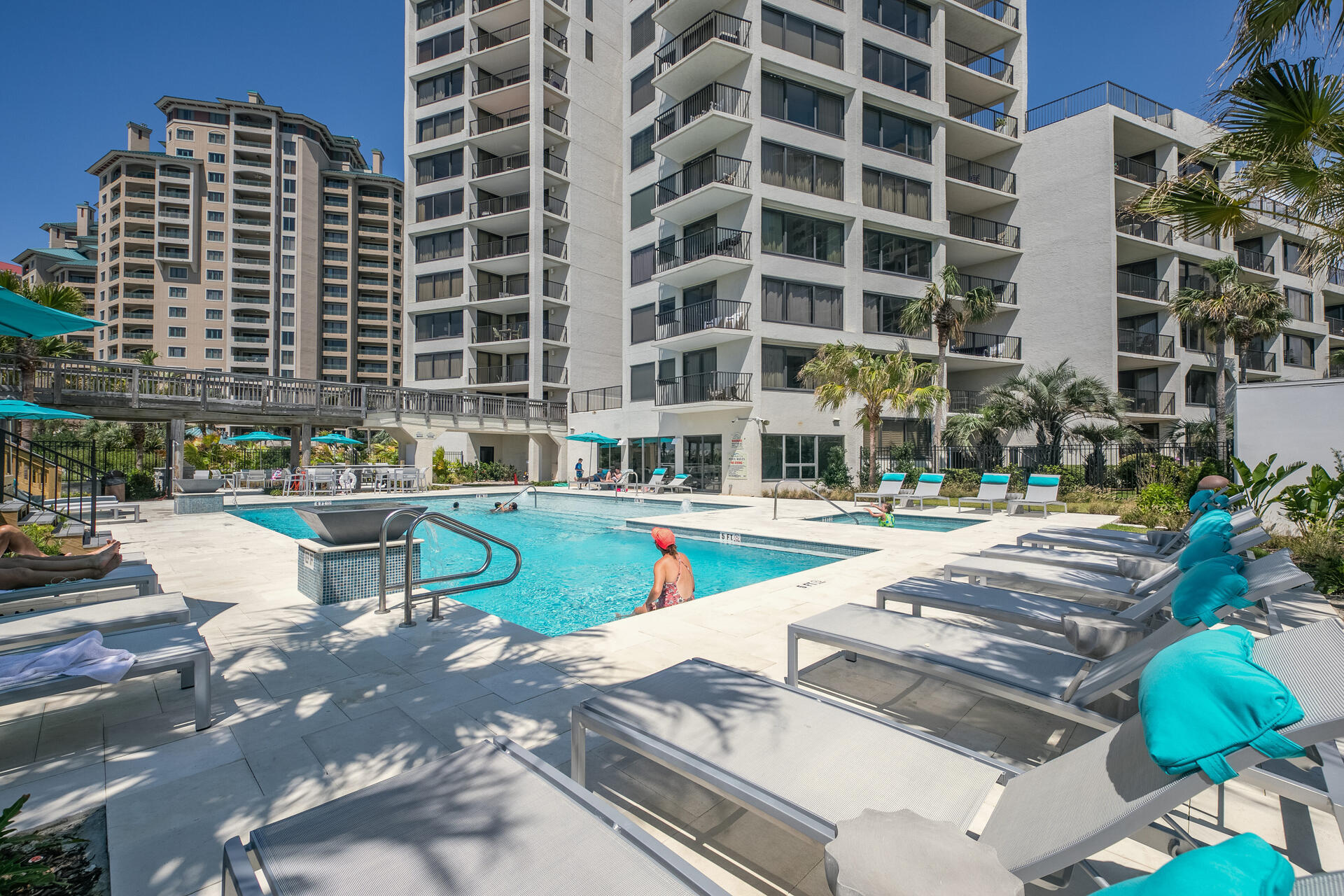 BEACHSIDE 1 CONDO - Residential