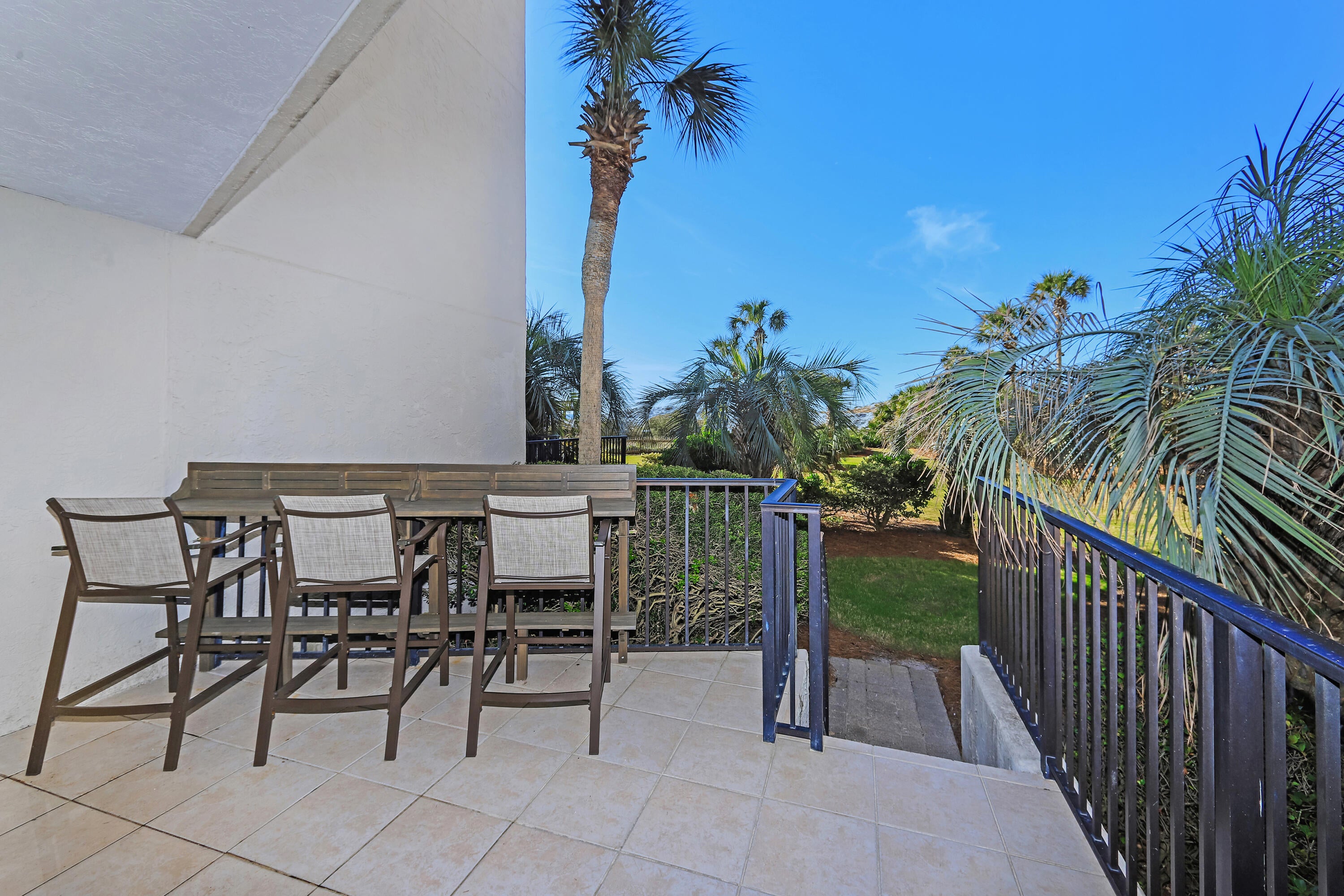 BEACHSIDE 1 CONDO - Residential