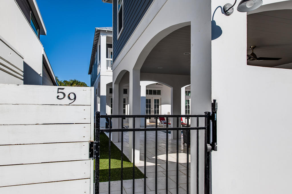GULF SHORE MANOR - Residential