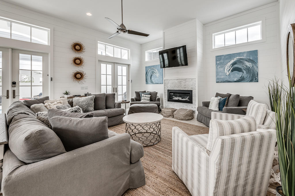 GULF SHORE MANOR - Residential