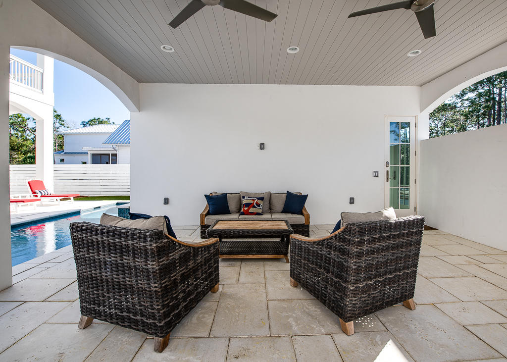GULF SHORE MANOR - Residential