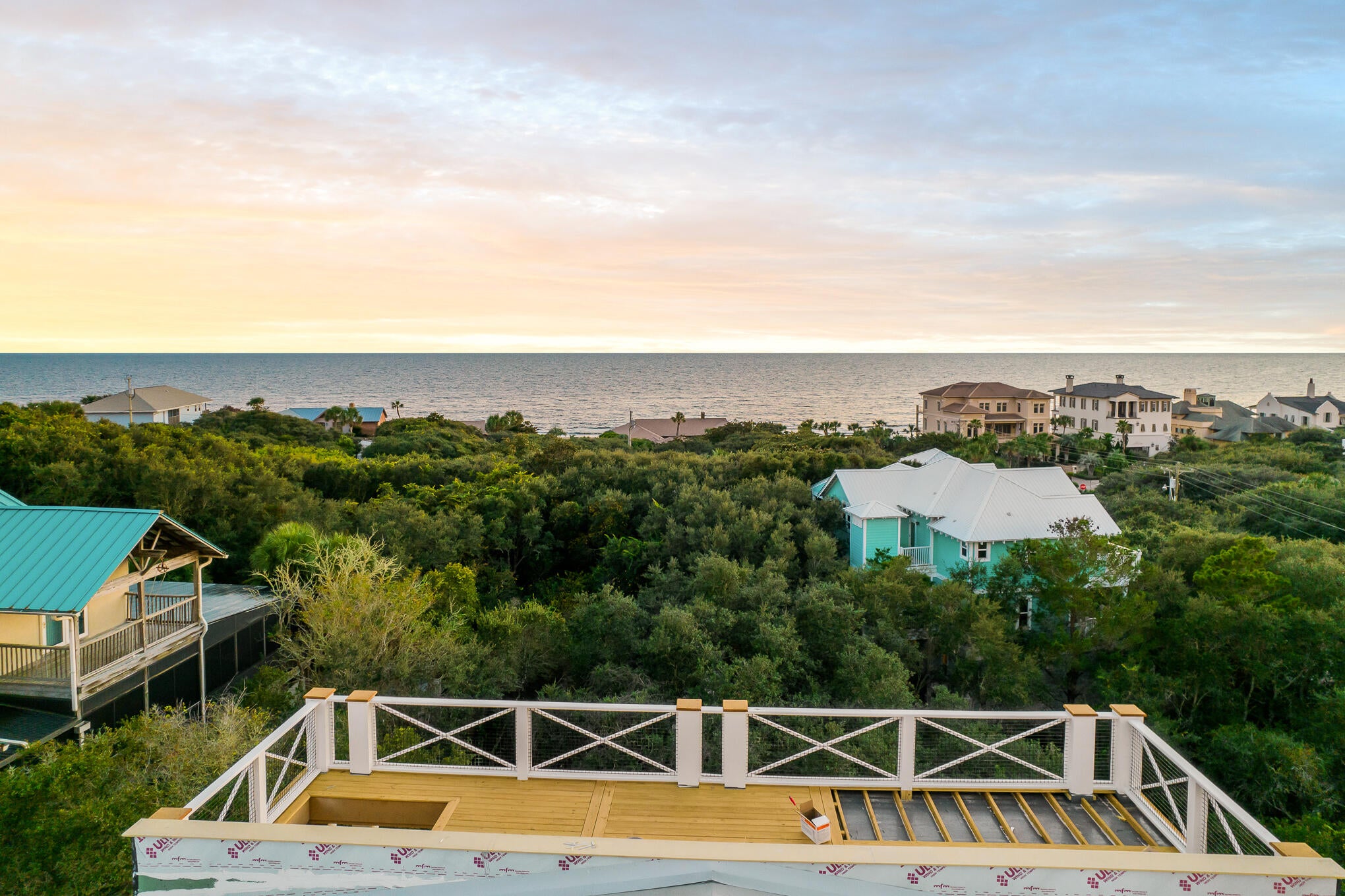 BEACH HIGHLANDS - Residential