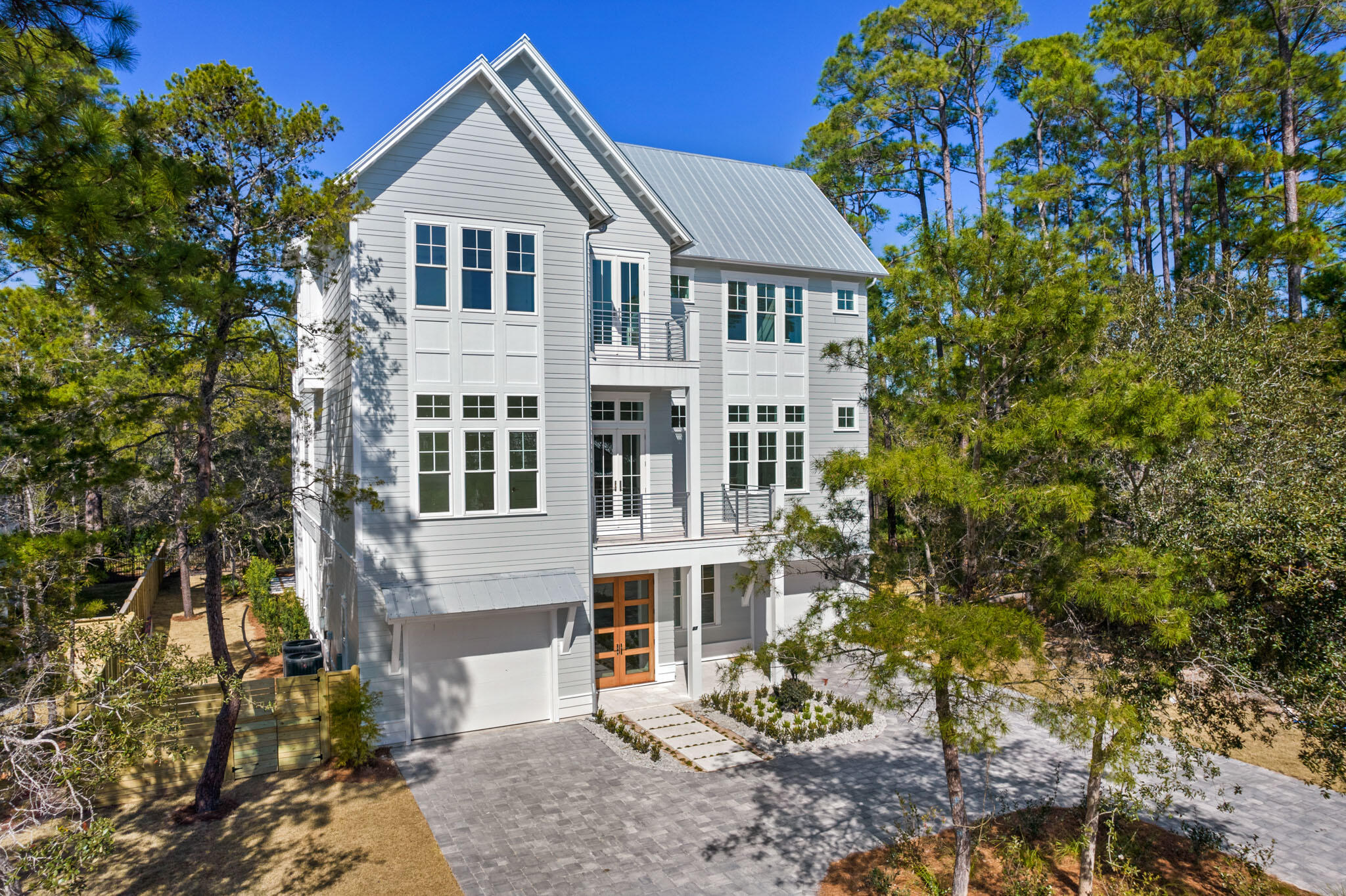 BEACH HIGHLANDS - Residential