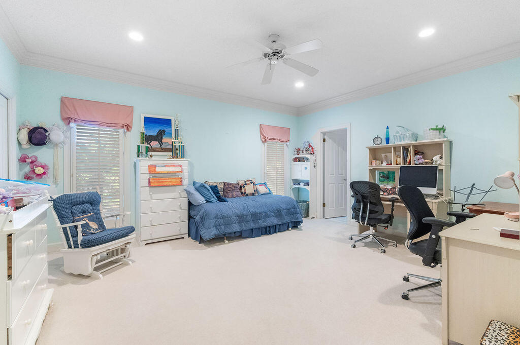 LAKE POINTE - Residential