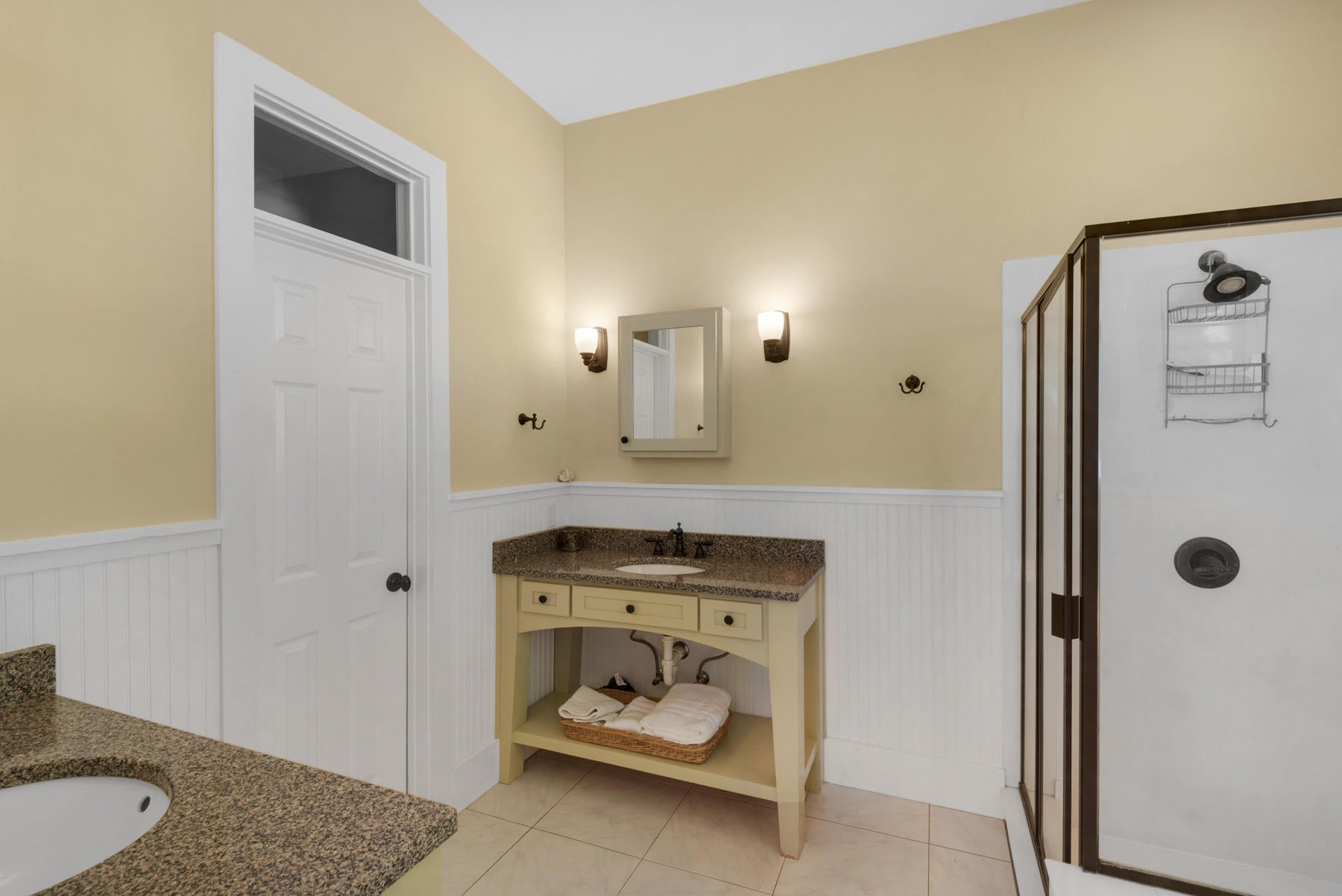 LAKEWOOD ESTATES - Residential