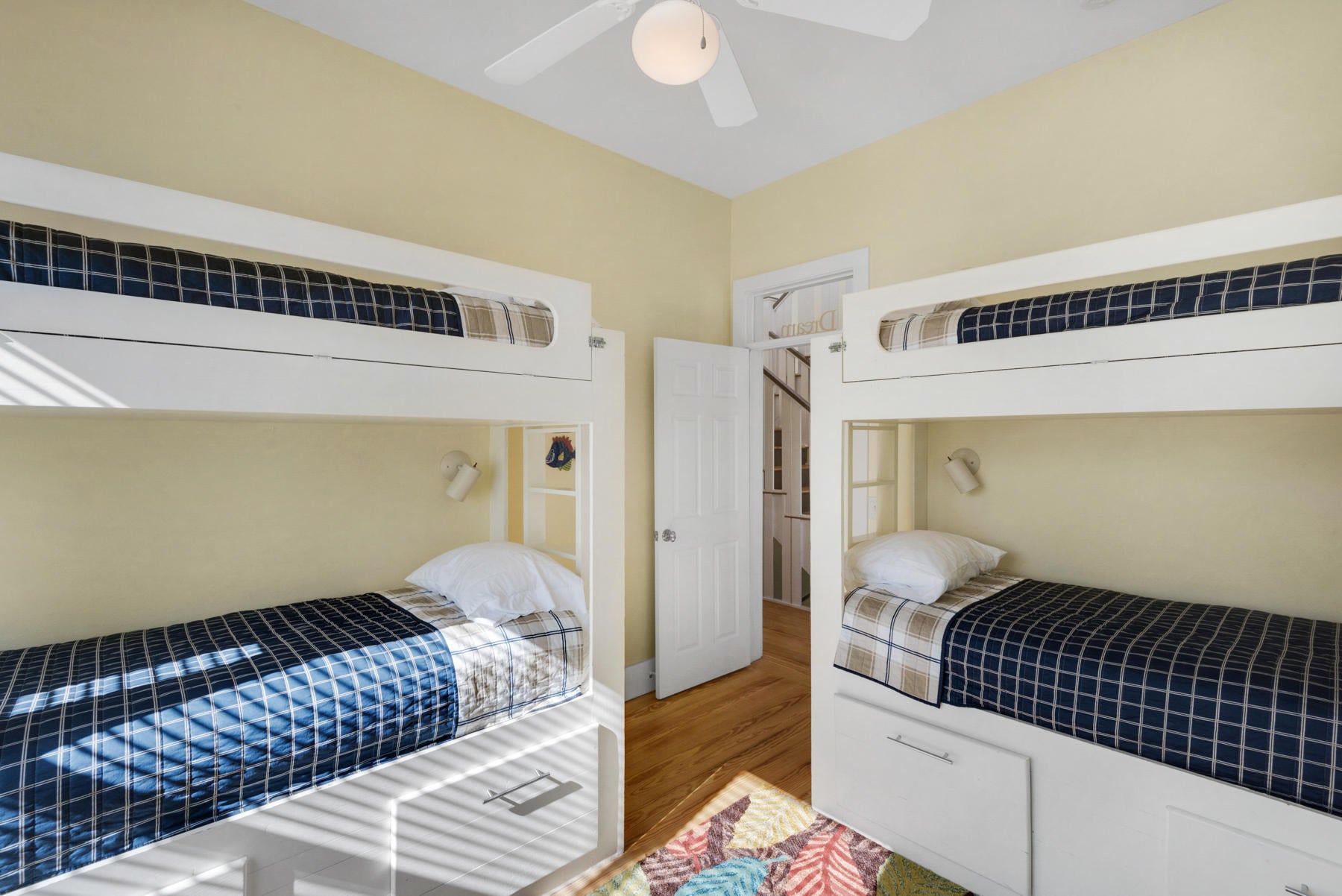 LAKEWOOD ESTATES - Residential