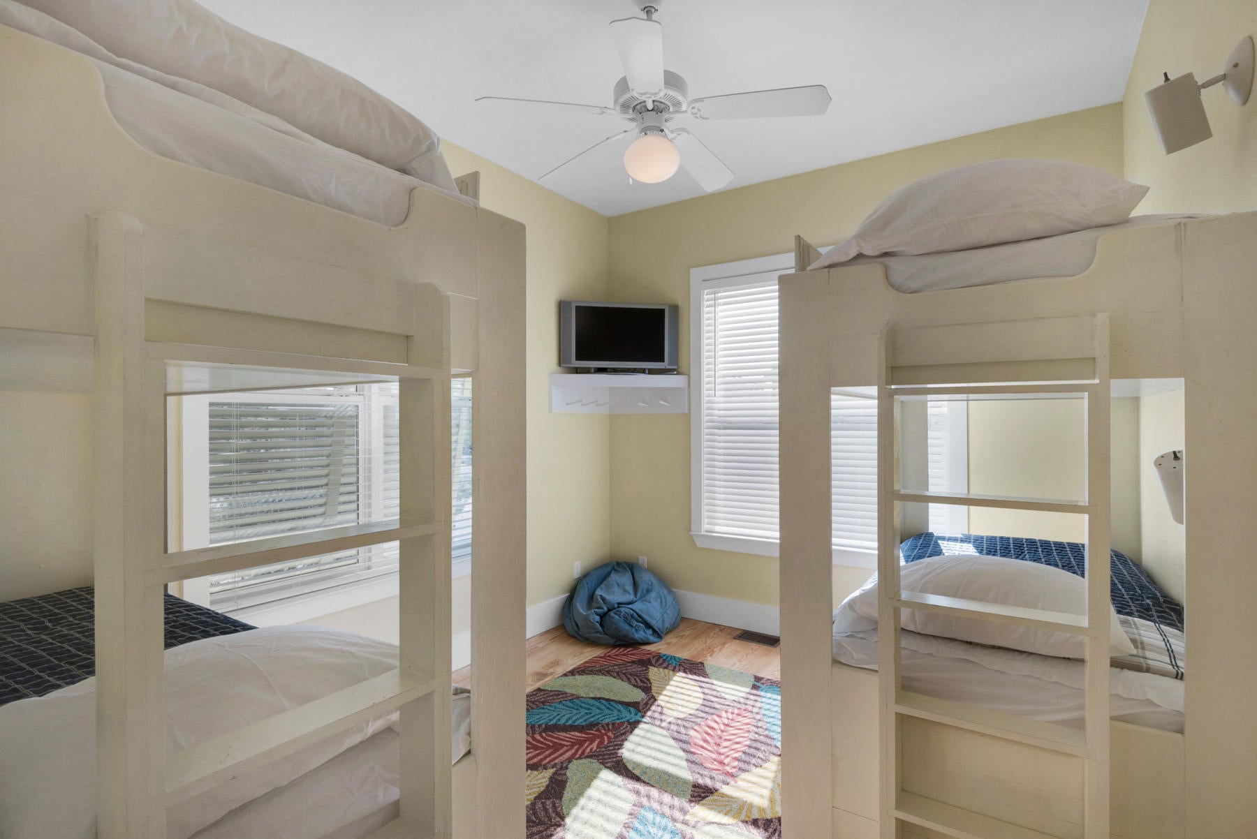 LAKEWOOD ESTATES - Residential