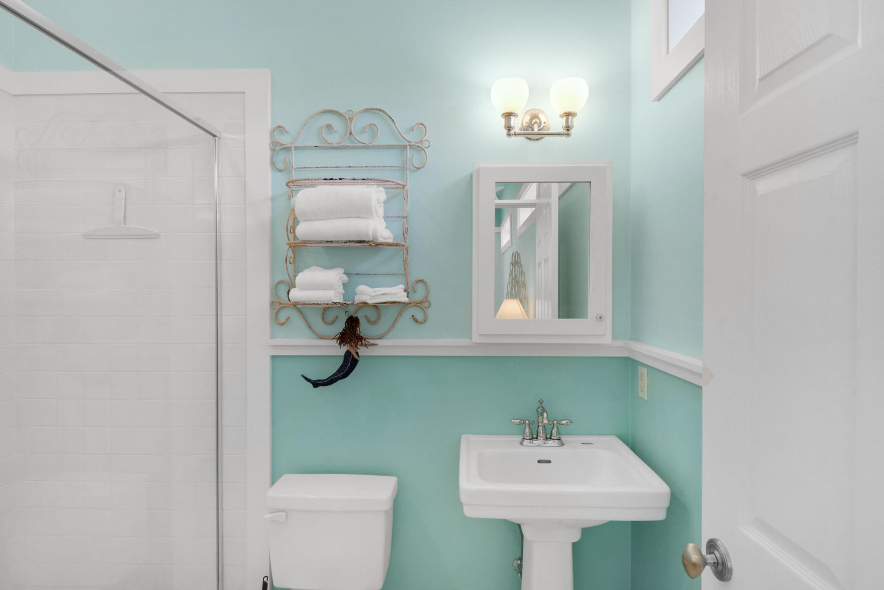 LAKEWOOD ESTATES - Residential