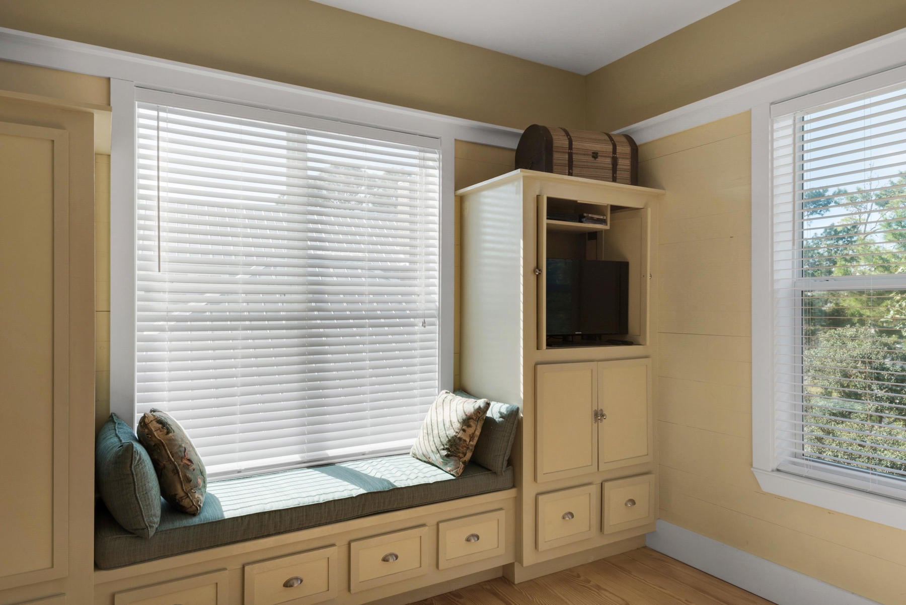 LAKEWOOD ESTATES - Residential