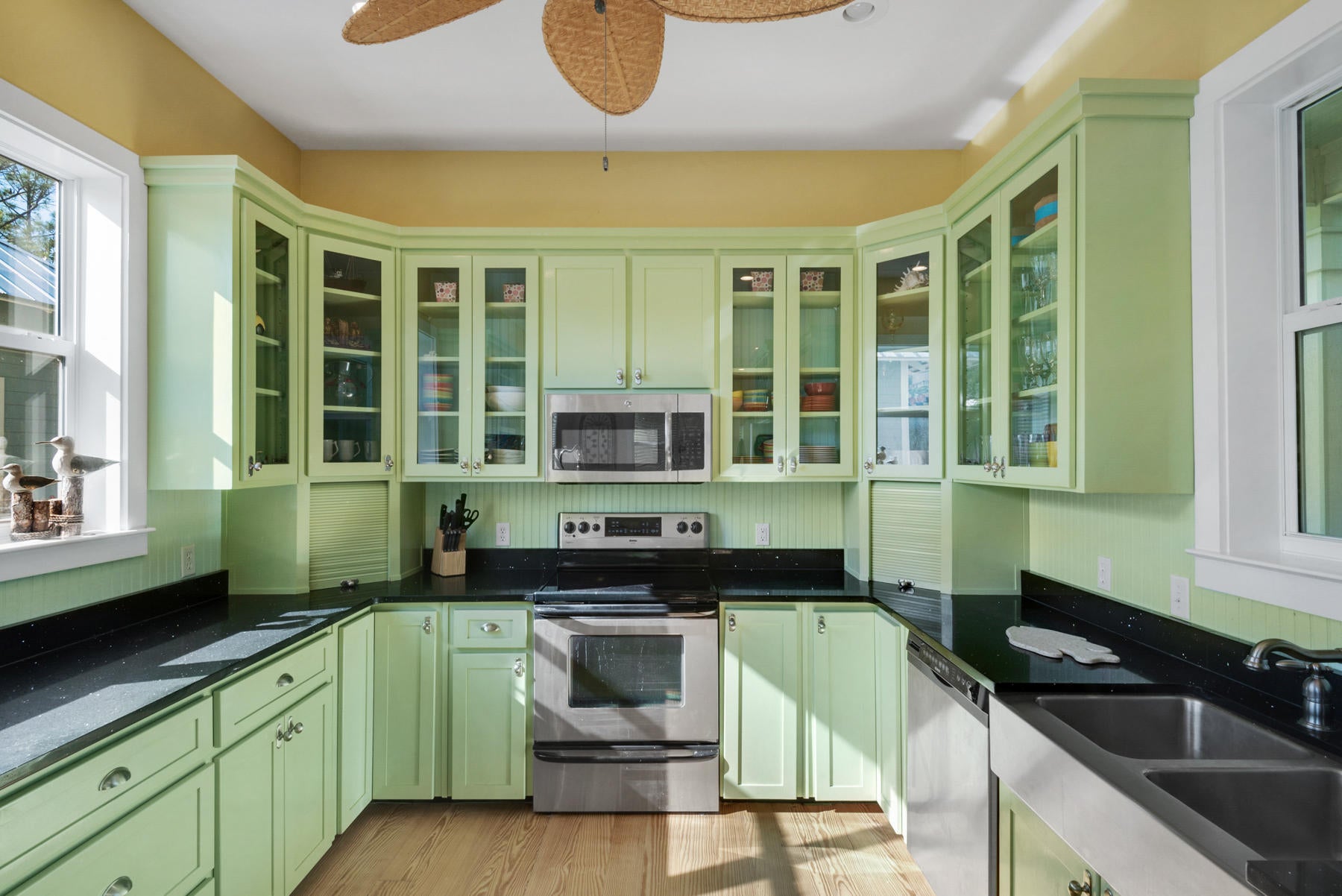 LAKEWOOD ESTATES - Residential