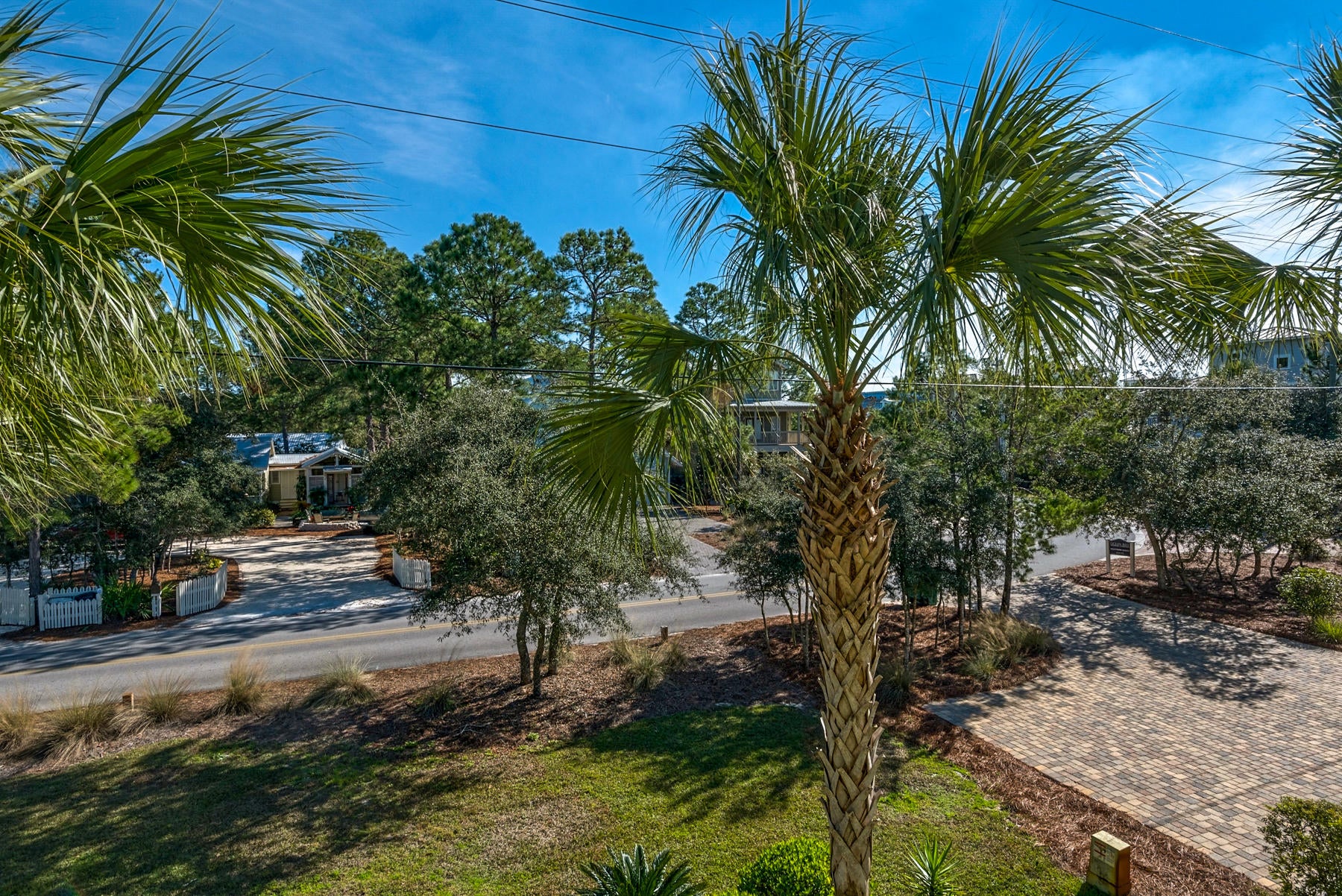 LAKEWOOD ESTATES - Residential