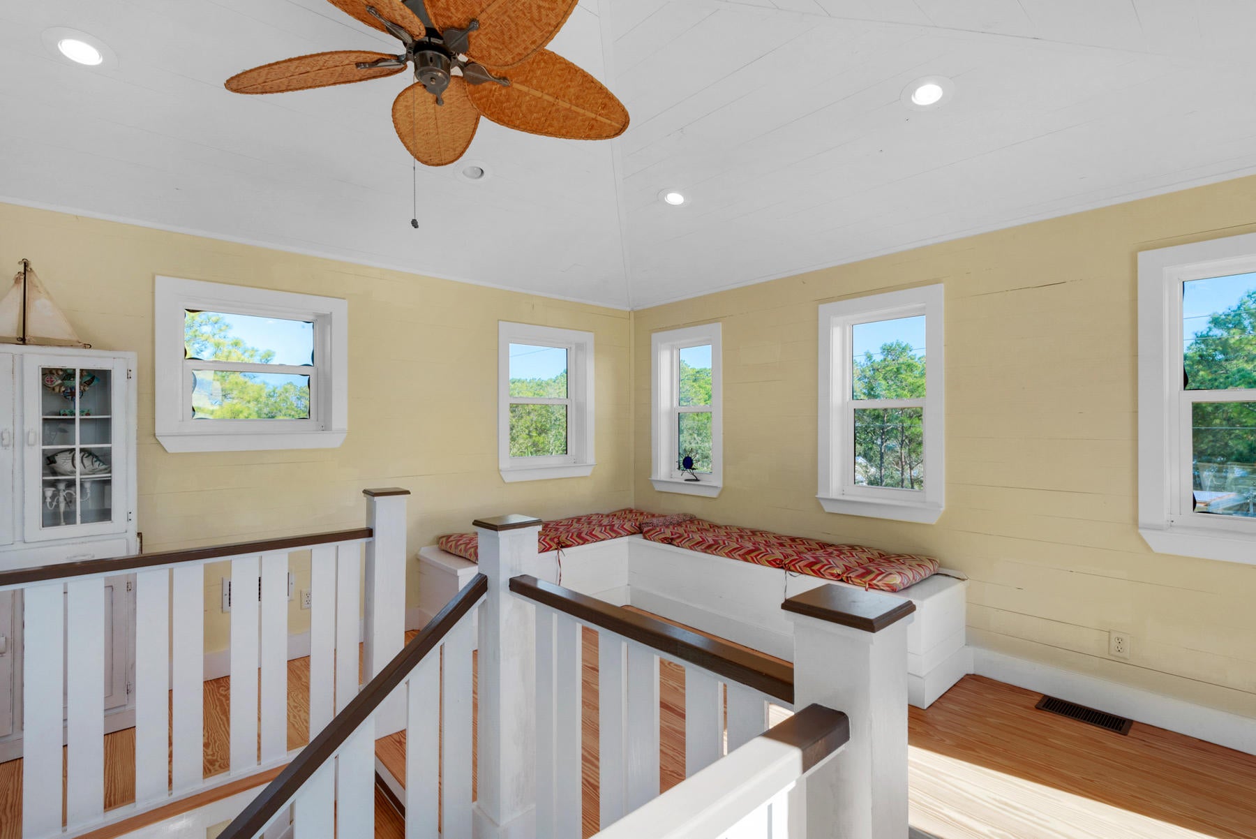 LAKEWOOD ESTATES - Residential