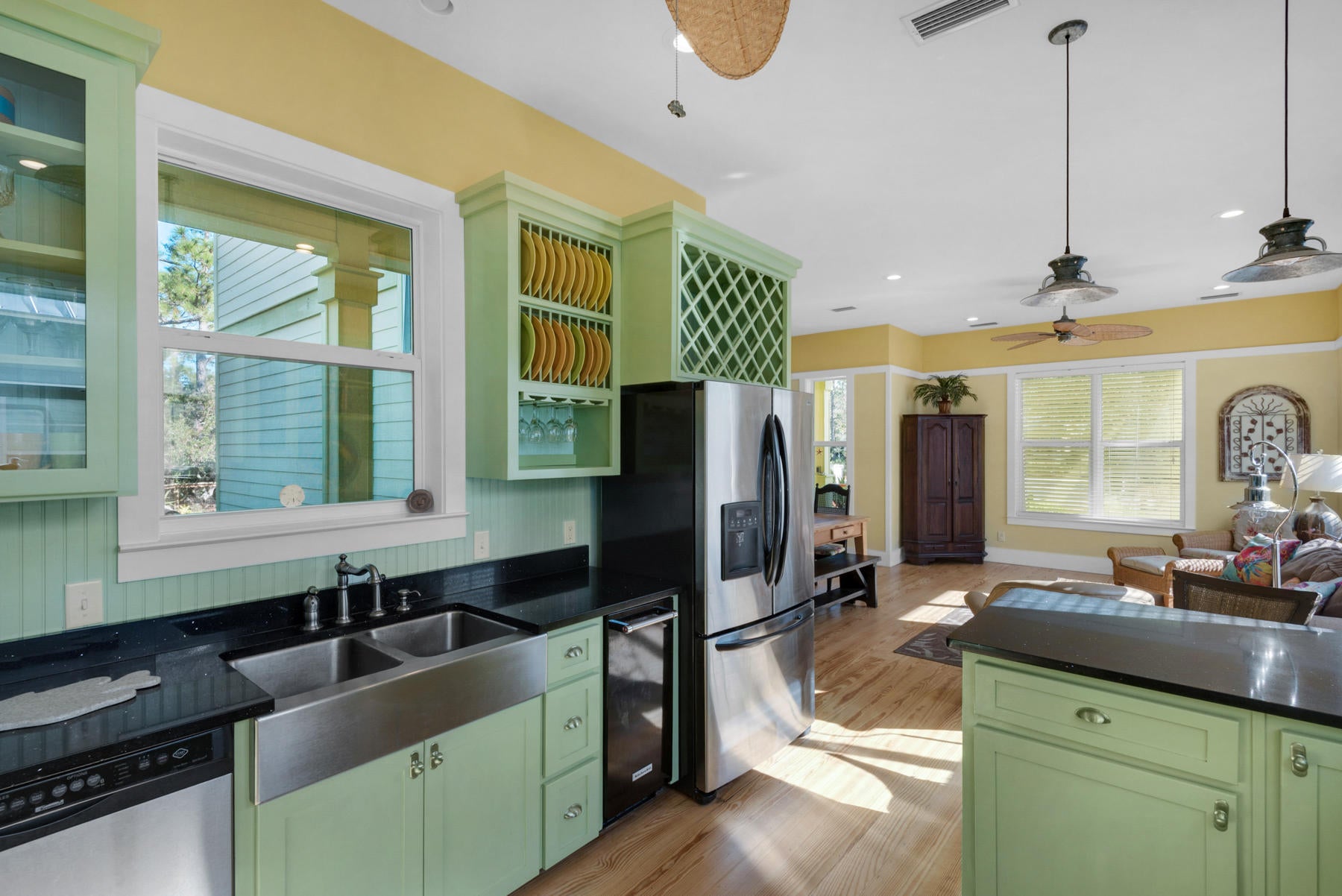 LAKEWOOD ESTATES - Residential