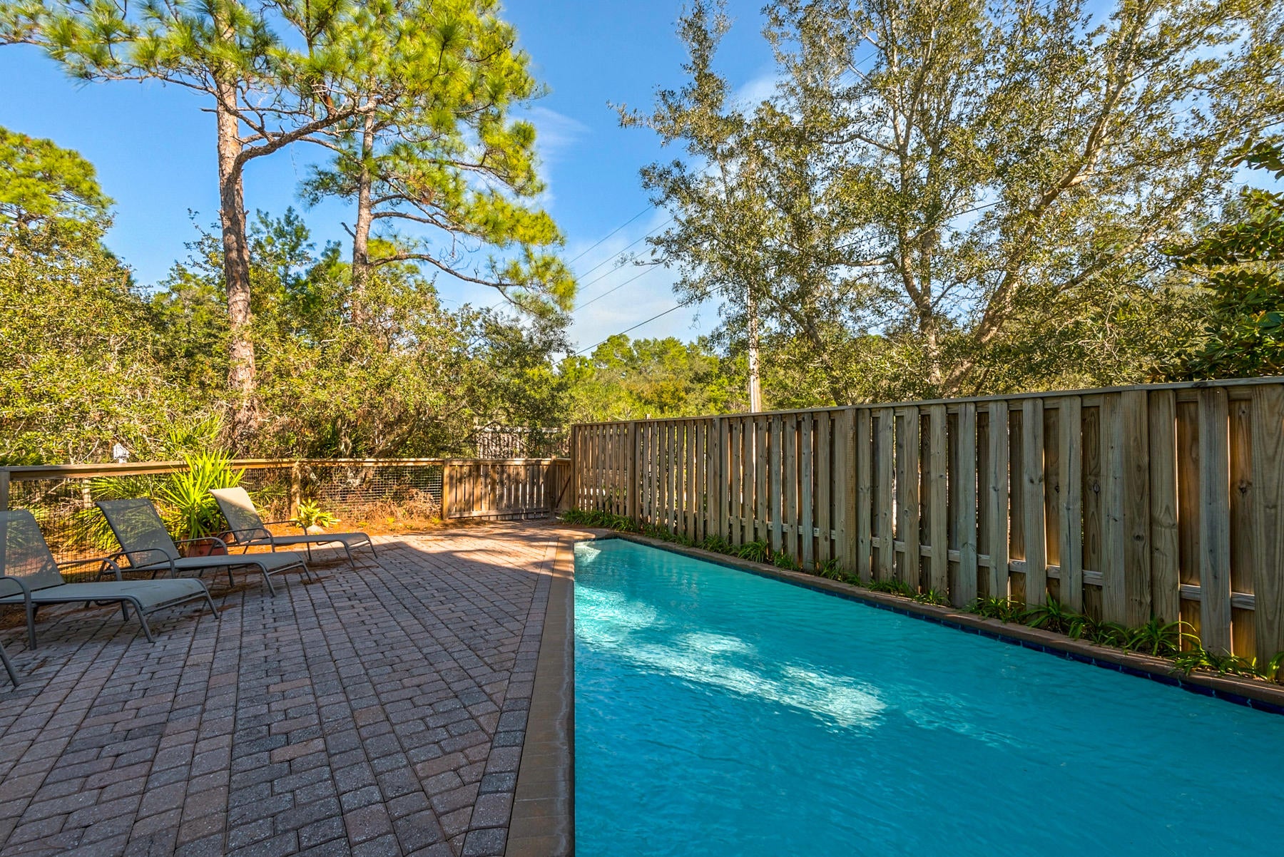 LAKEWOOD ESTATES - Residential