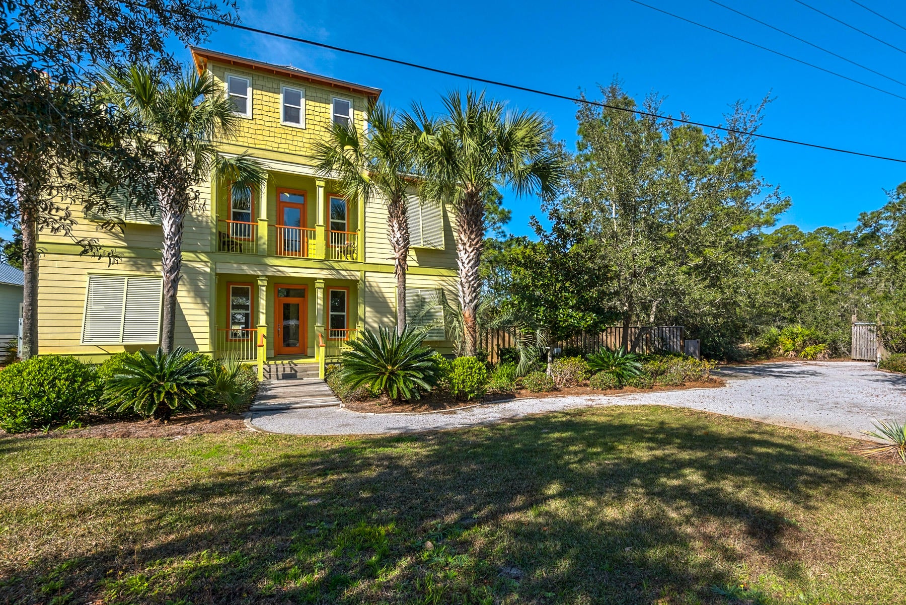 LAKEWOOD ESTATES - Residential