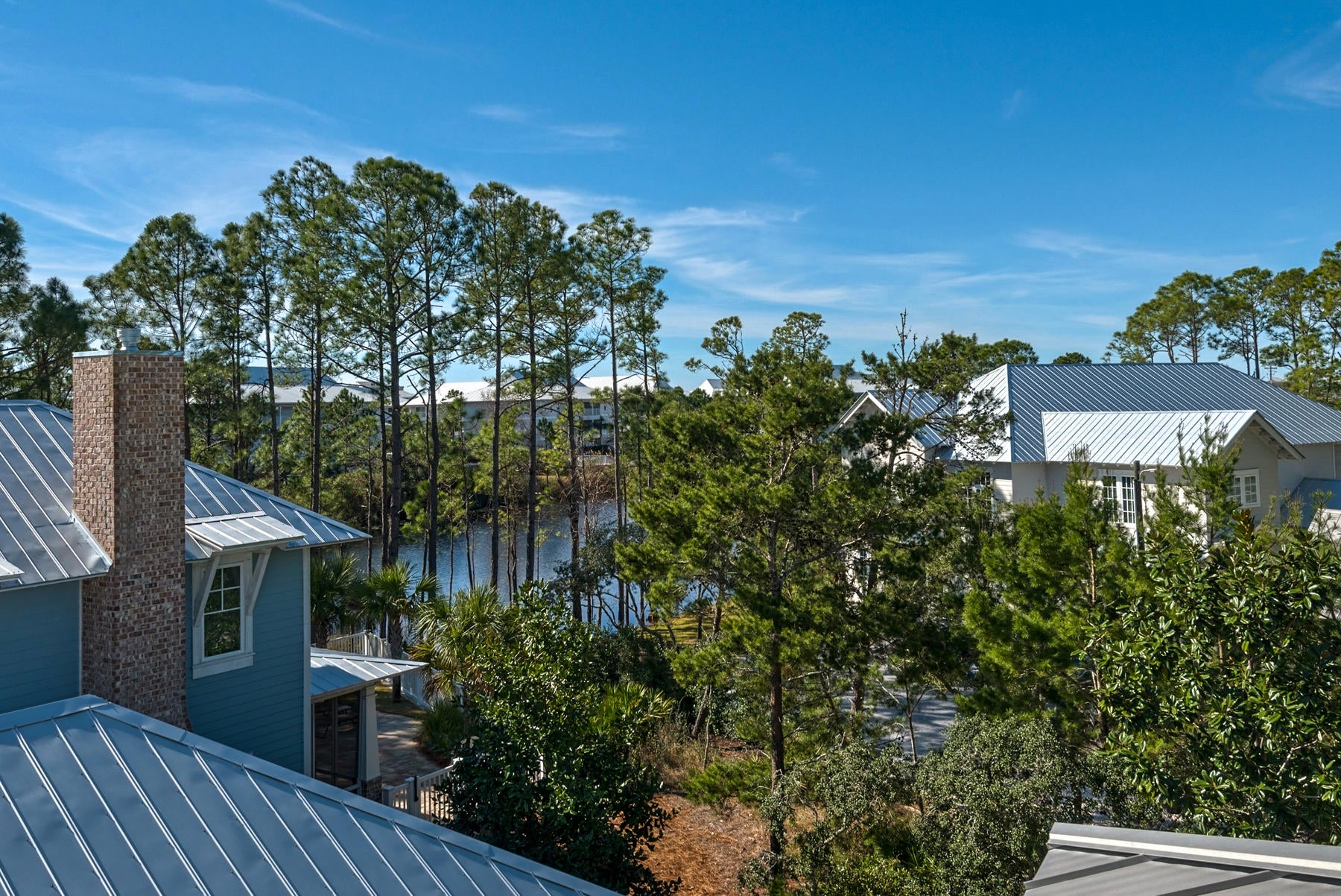 LAKEWOOD ESTATES - Residential