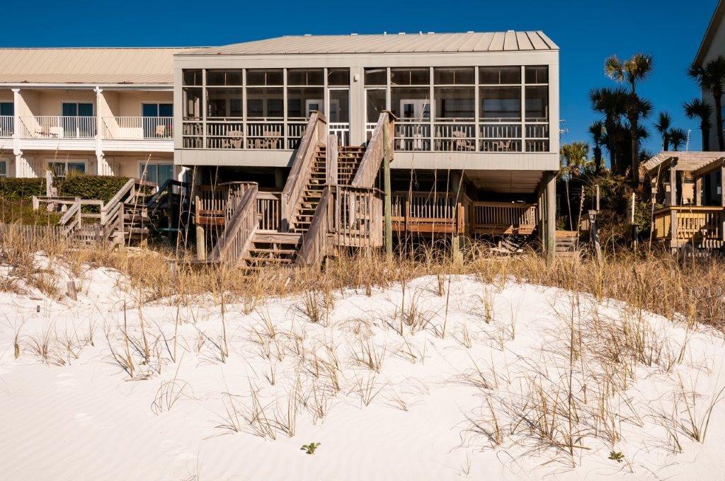 CRYSTAL BEACH - Residential