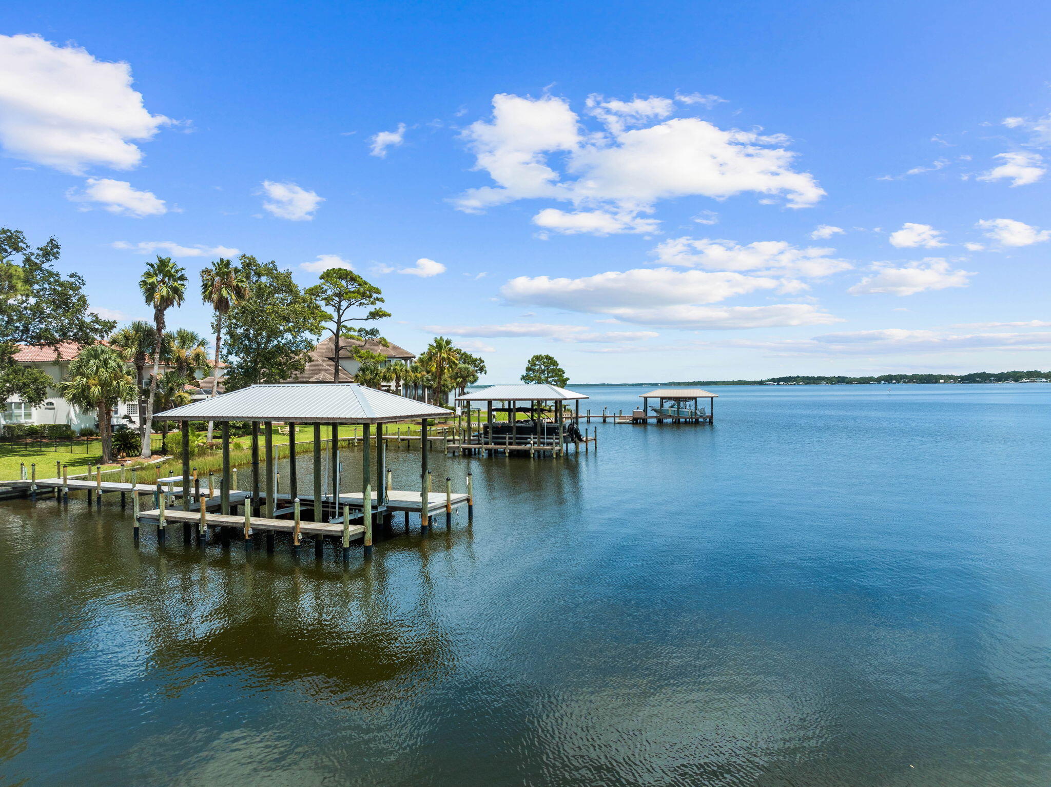 Grand Cove in Driftwood Estates - Residential