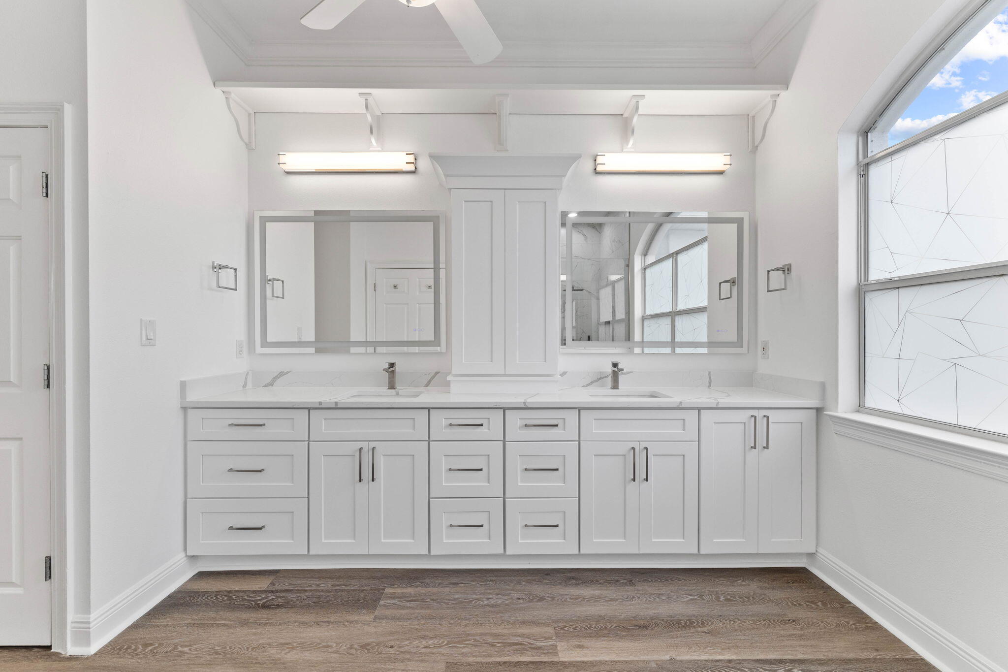 Grand Cove in Driftwood Estates - Residential