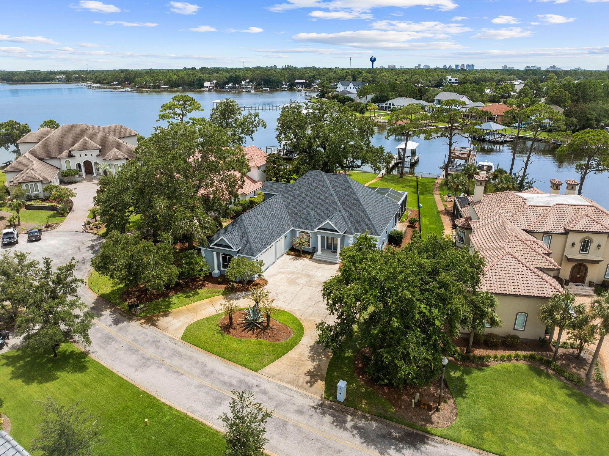 Grand Cove in Driftwood Estates - Residential