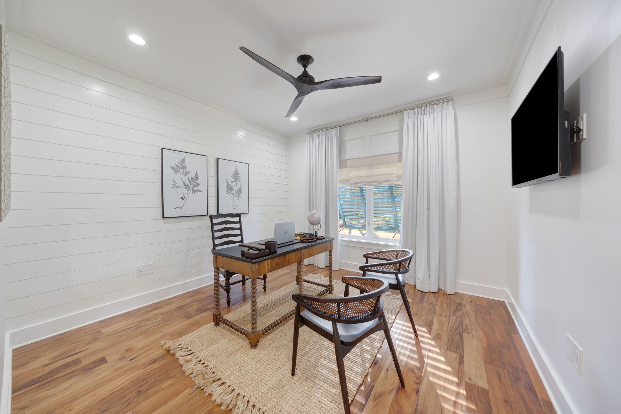SEABREEZE - Residential