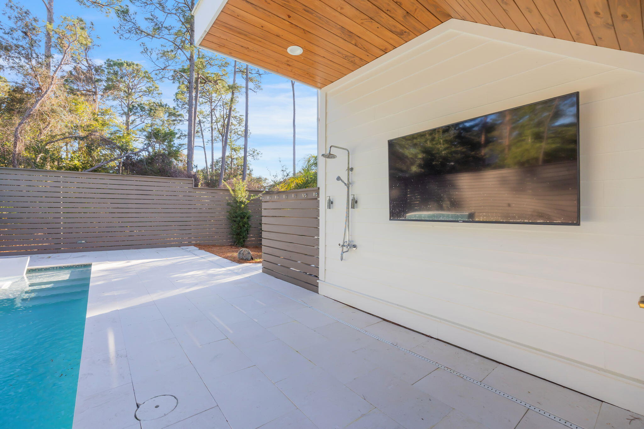 SEABREEZE - Residential