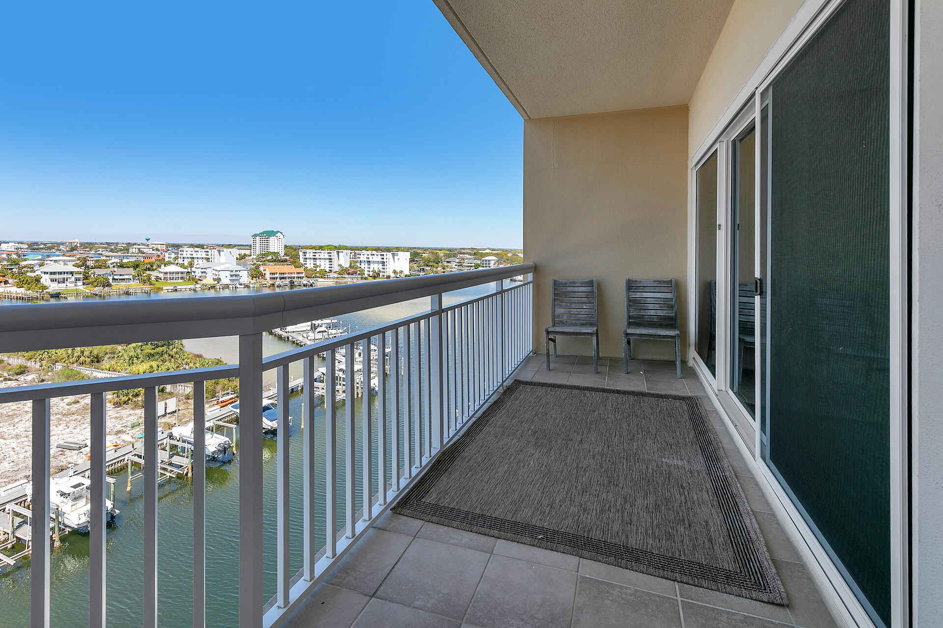 HARBOR LANDING - Residential