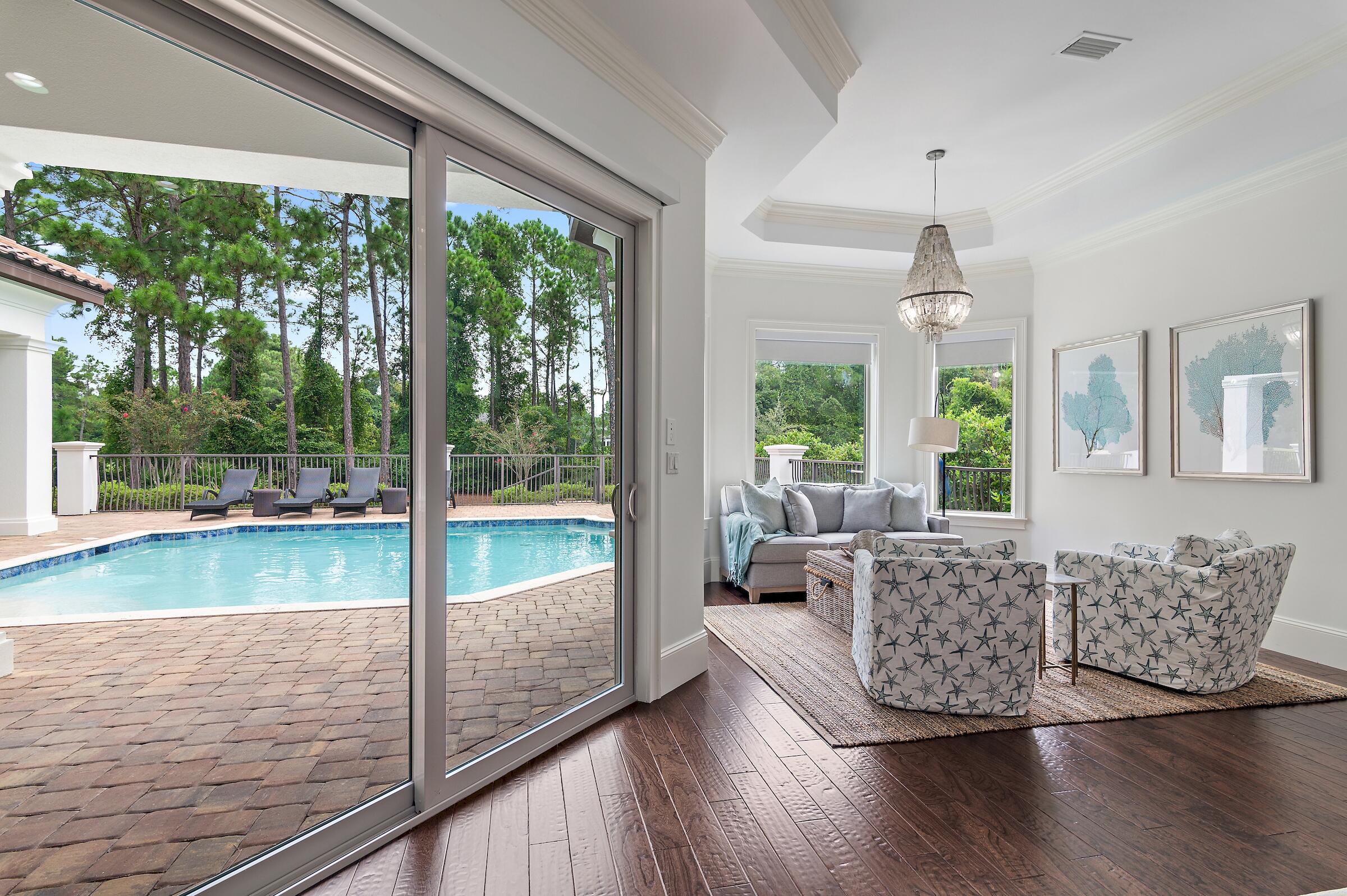 BURNT PINE - Residential