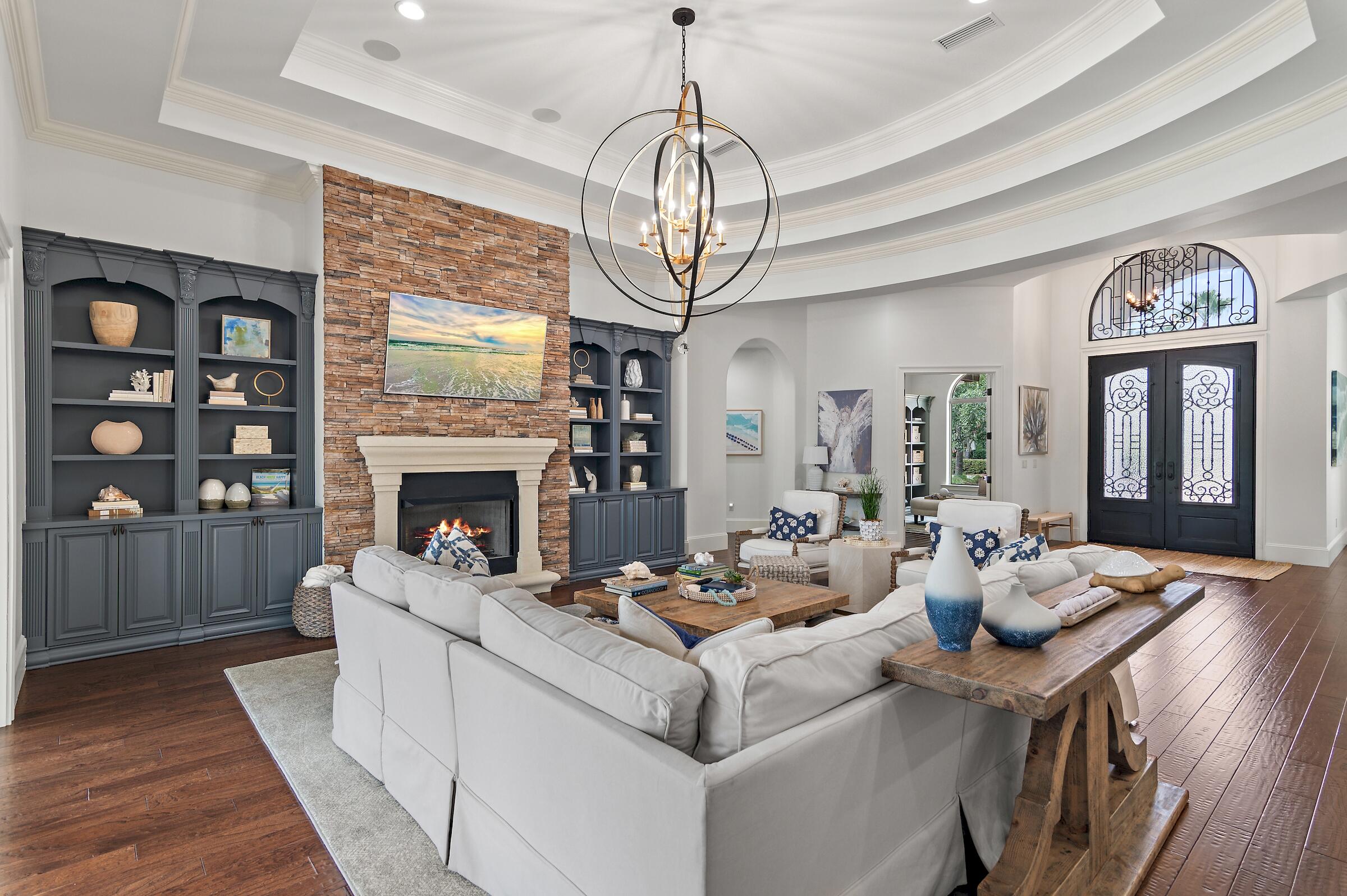 BURNT PINE - Residential