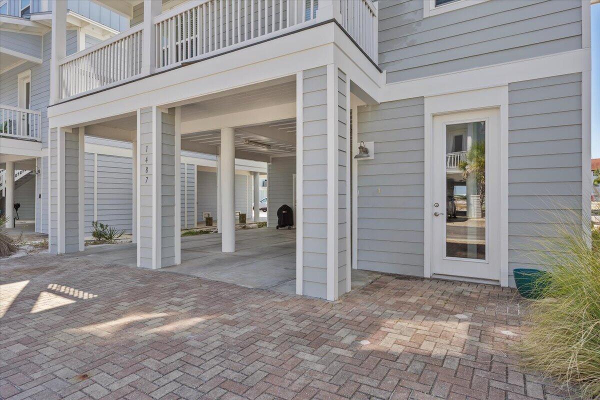 BY THE SEA - Residential