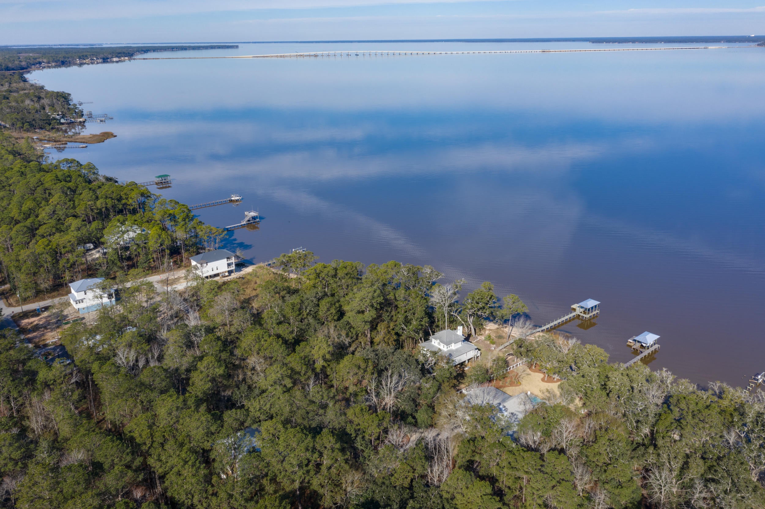 MAGNOLIA BEACH - Residential
