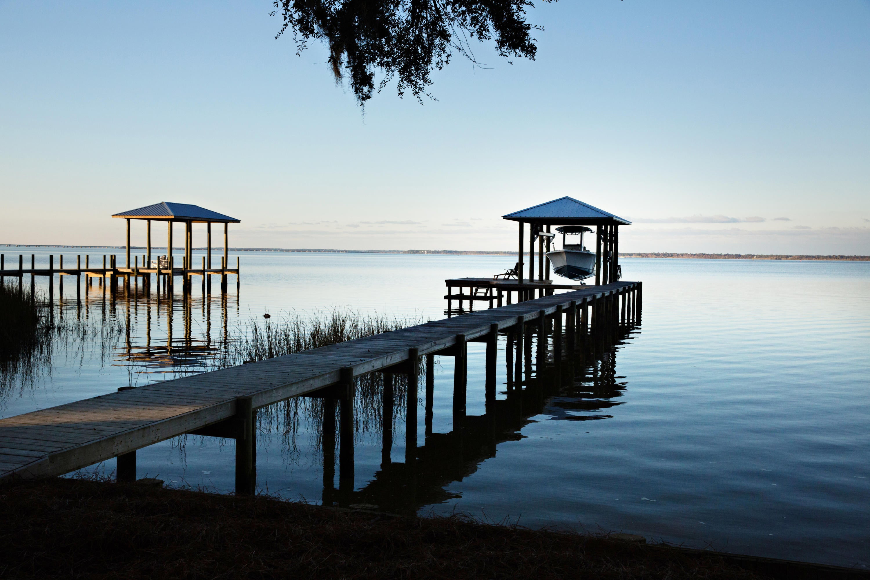MAGNOLIA BEACH - Residential