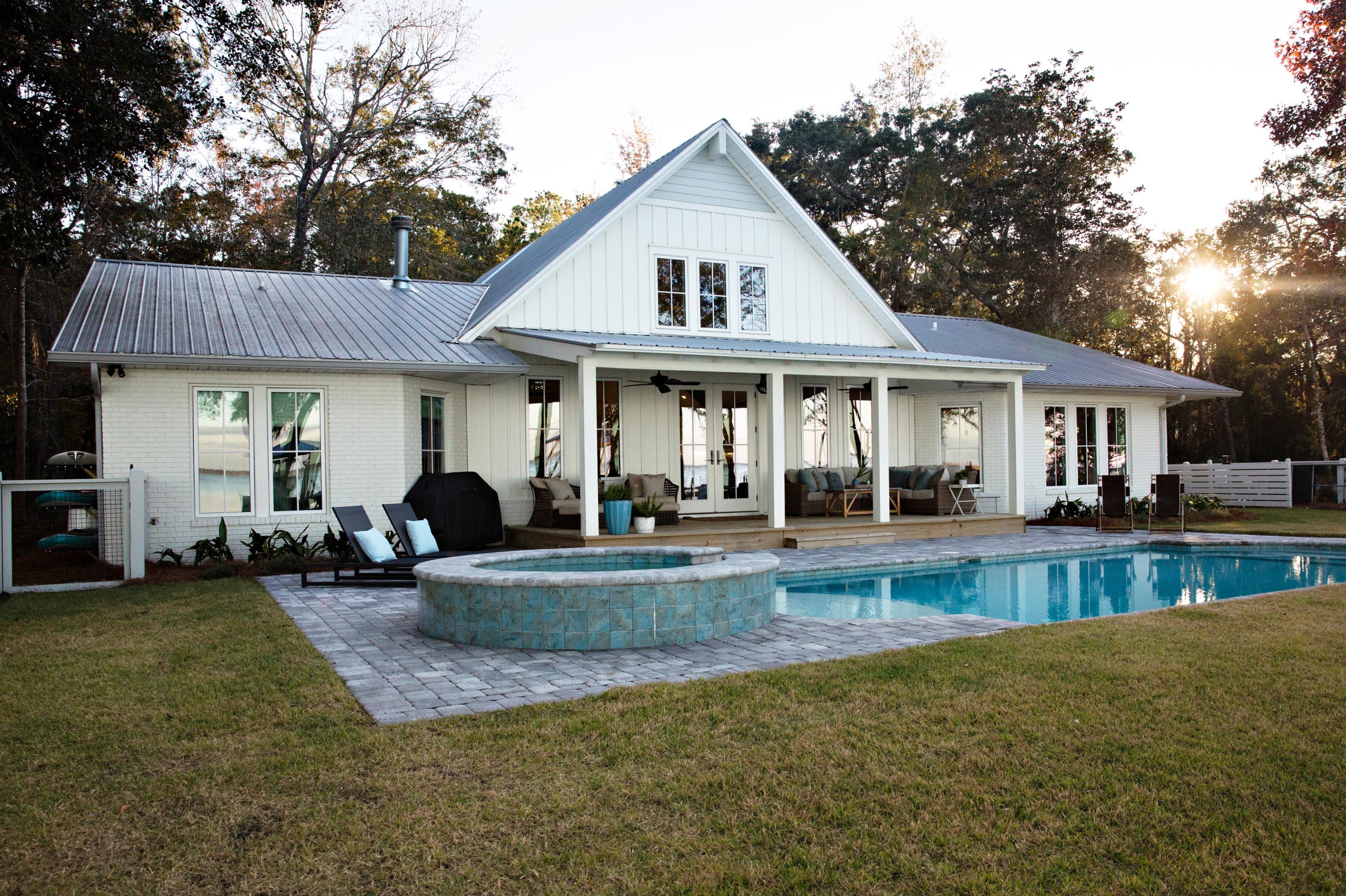 MAGNOLIA BEACH - Residential