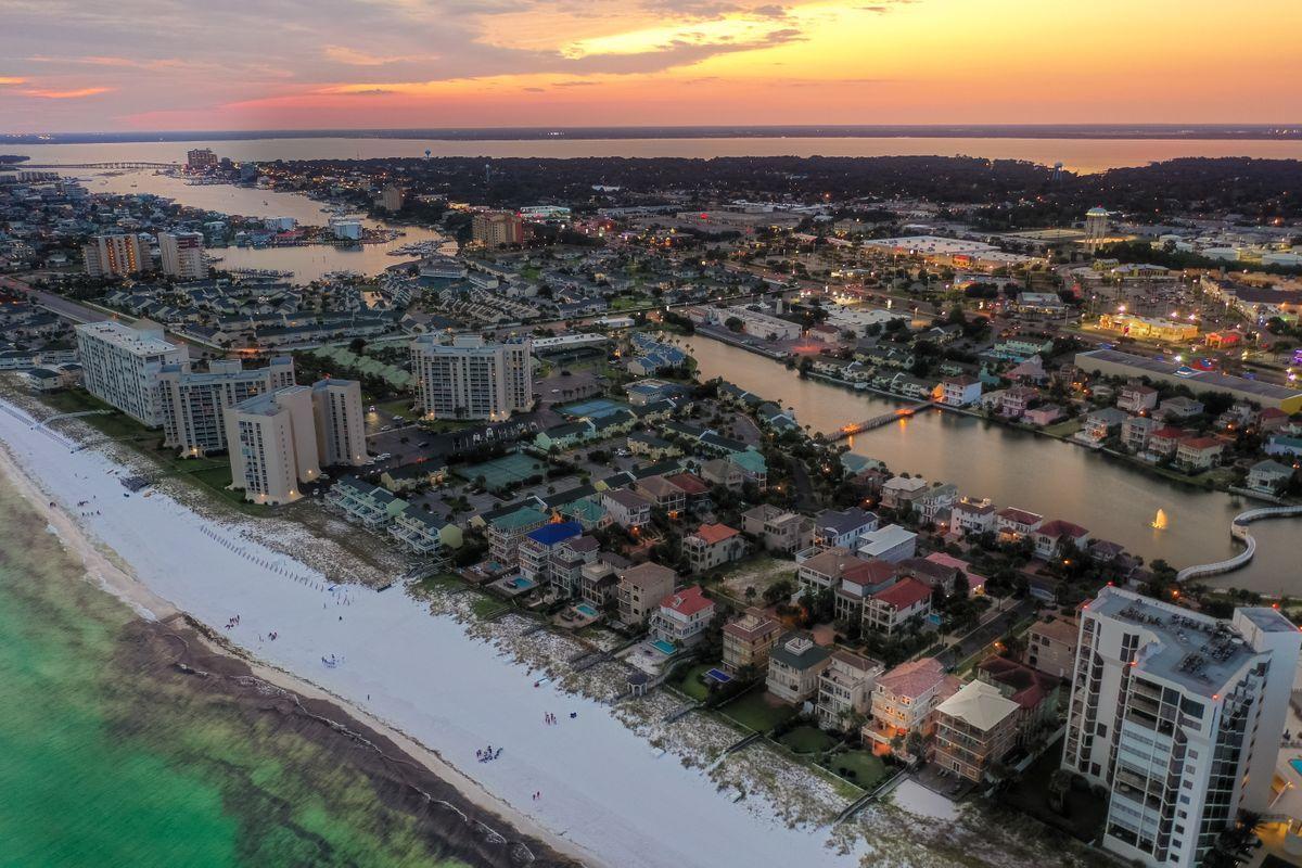 DUNES OF DESTIN - Residential
