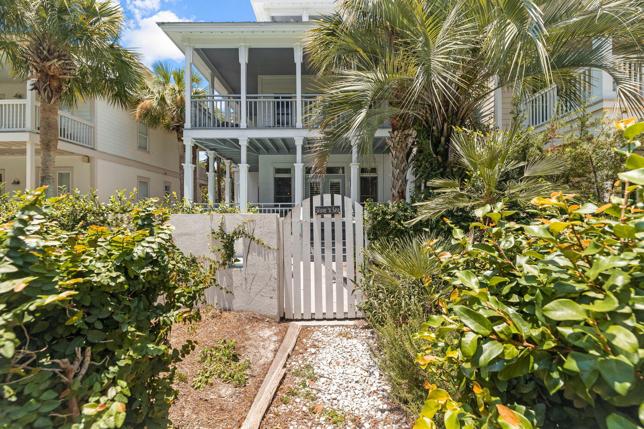 WATER'S EDGE - Residential