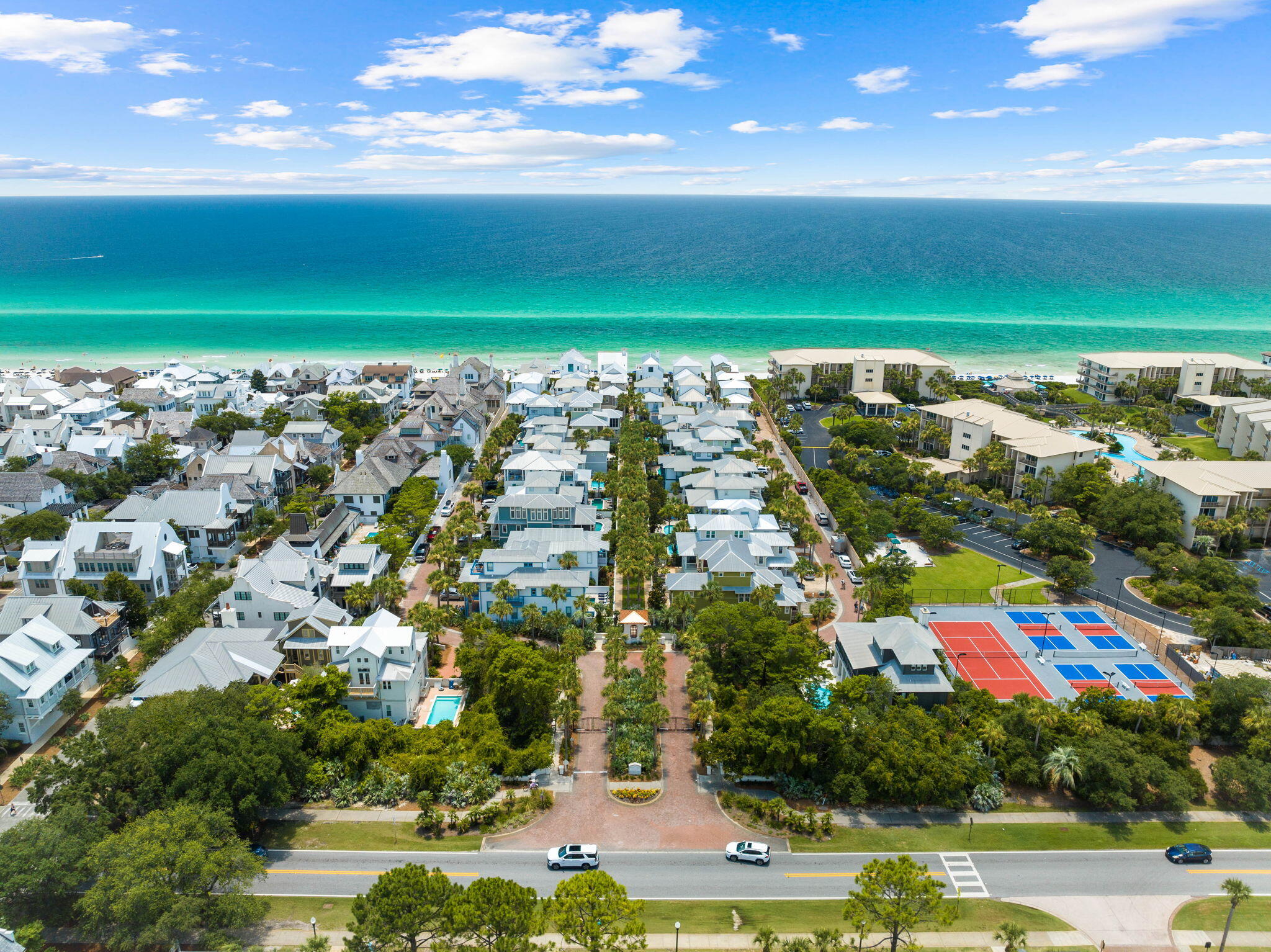 WATER'S EDGE - Residential