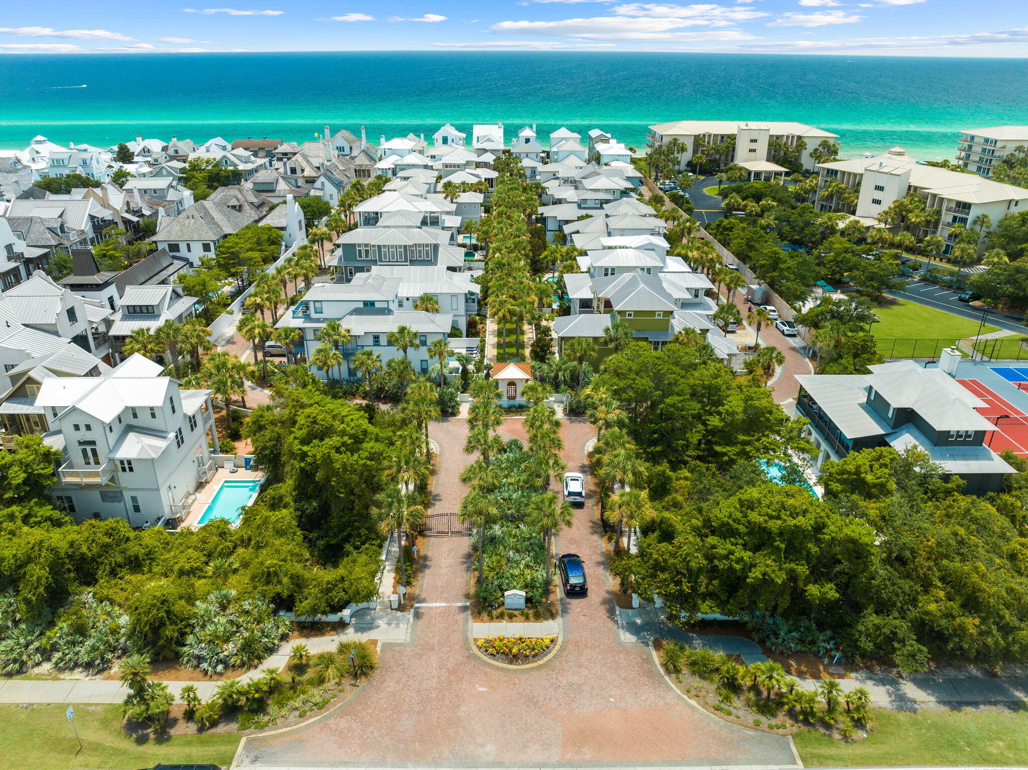 WATER'S EDGE - Residential
