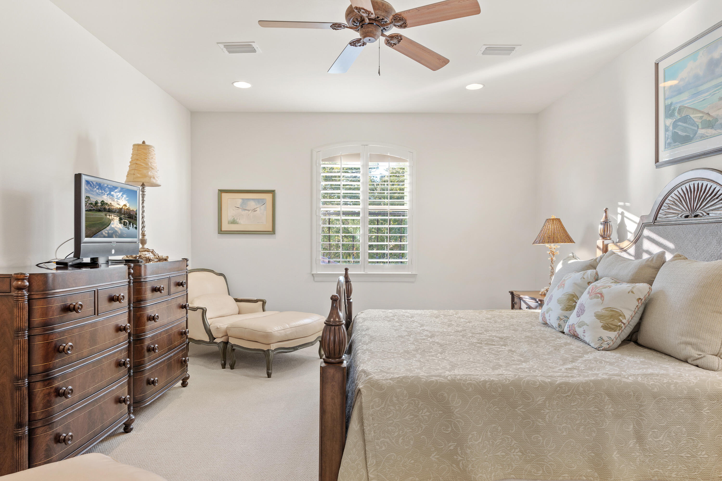 BURNT PINE - Residential