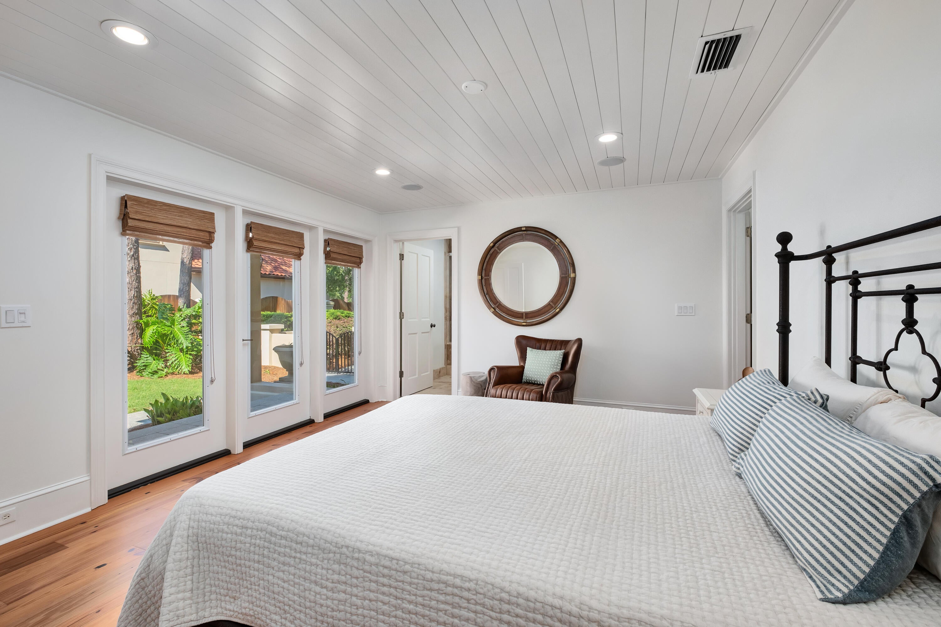 BURNT PINE - Residential