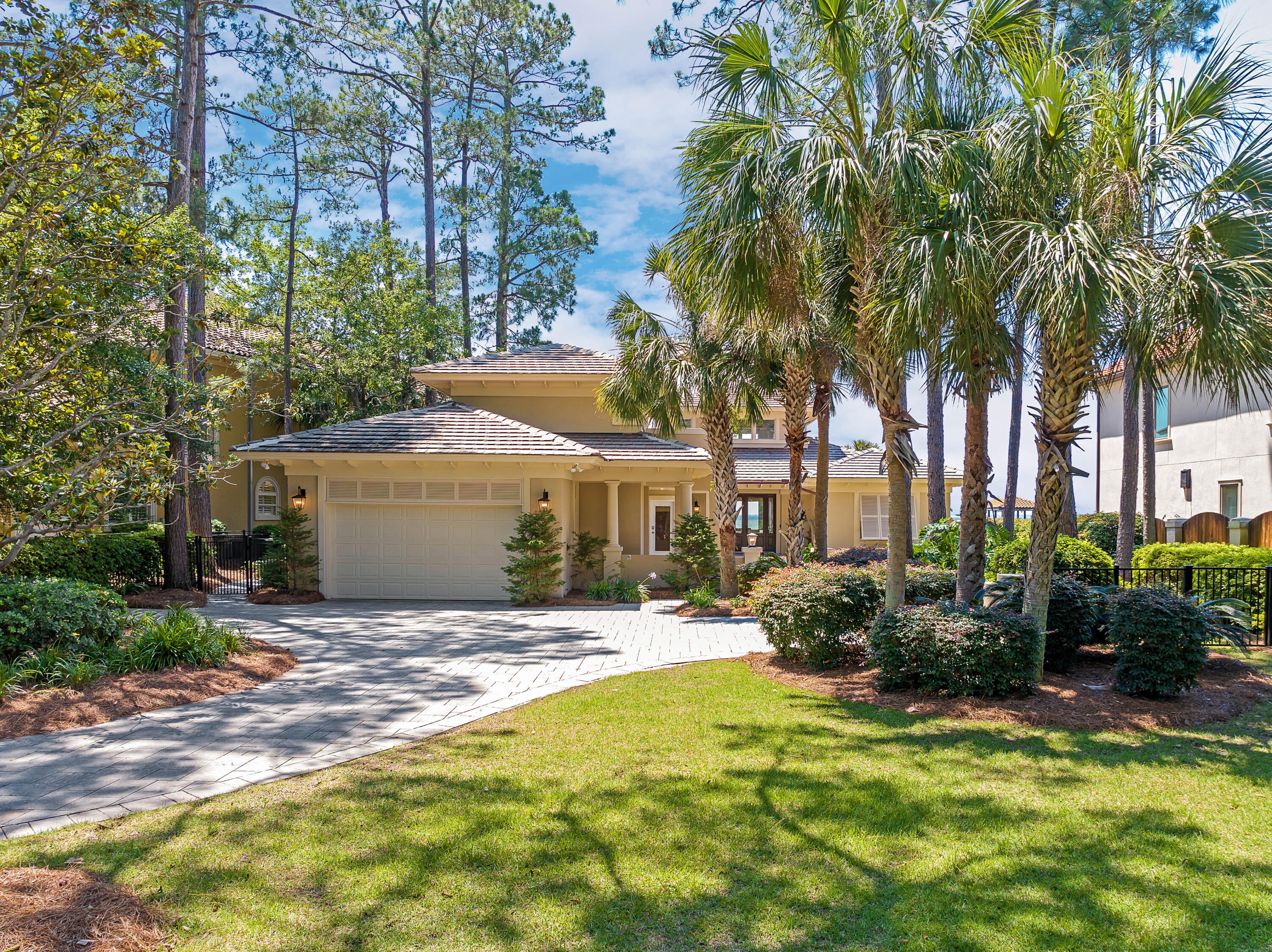 BURNT PINE - Residential