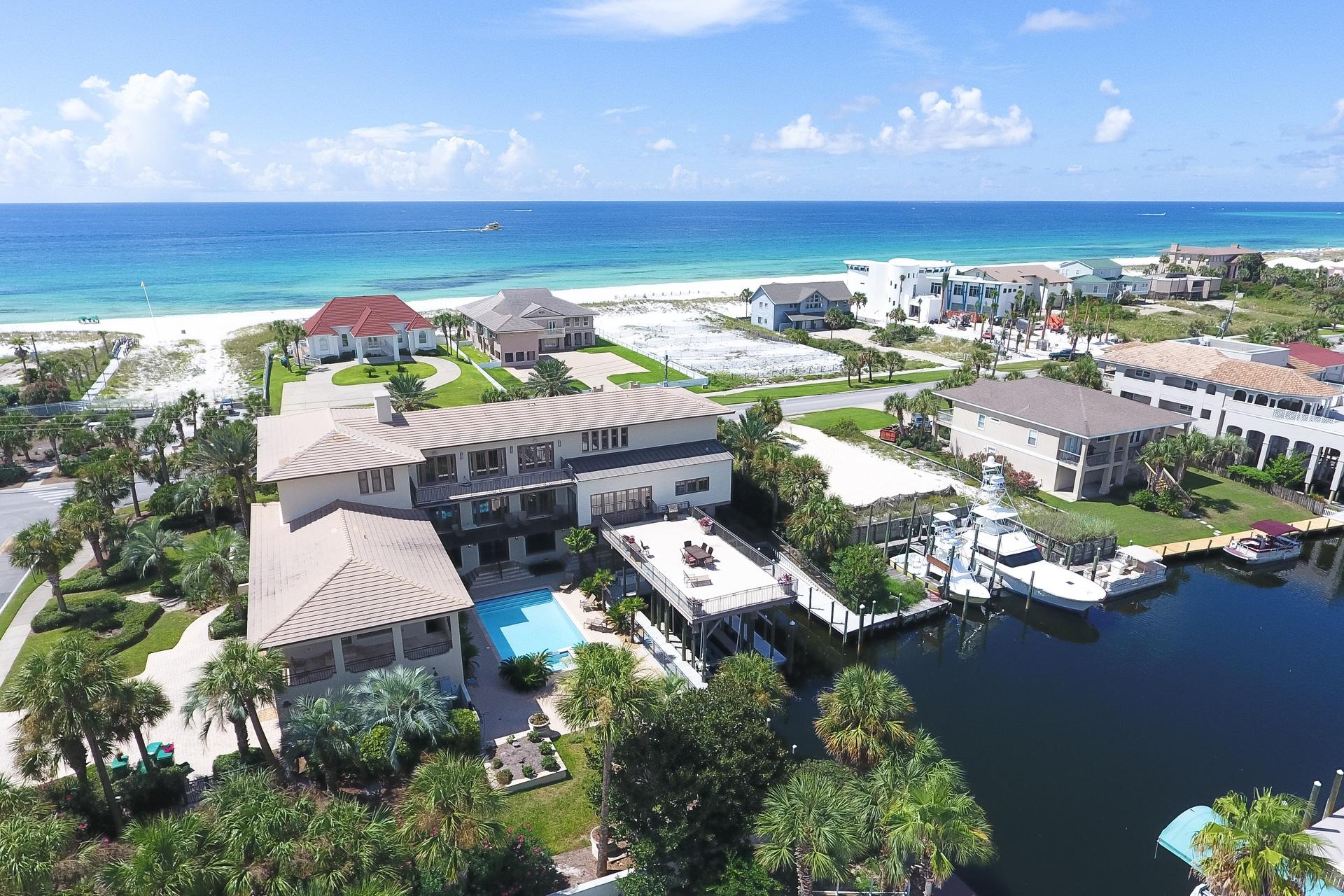HOLIDAY ISLE - Residential