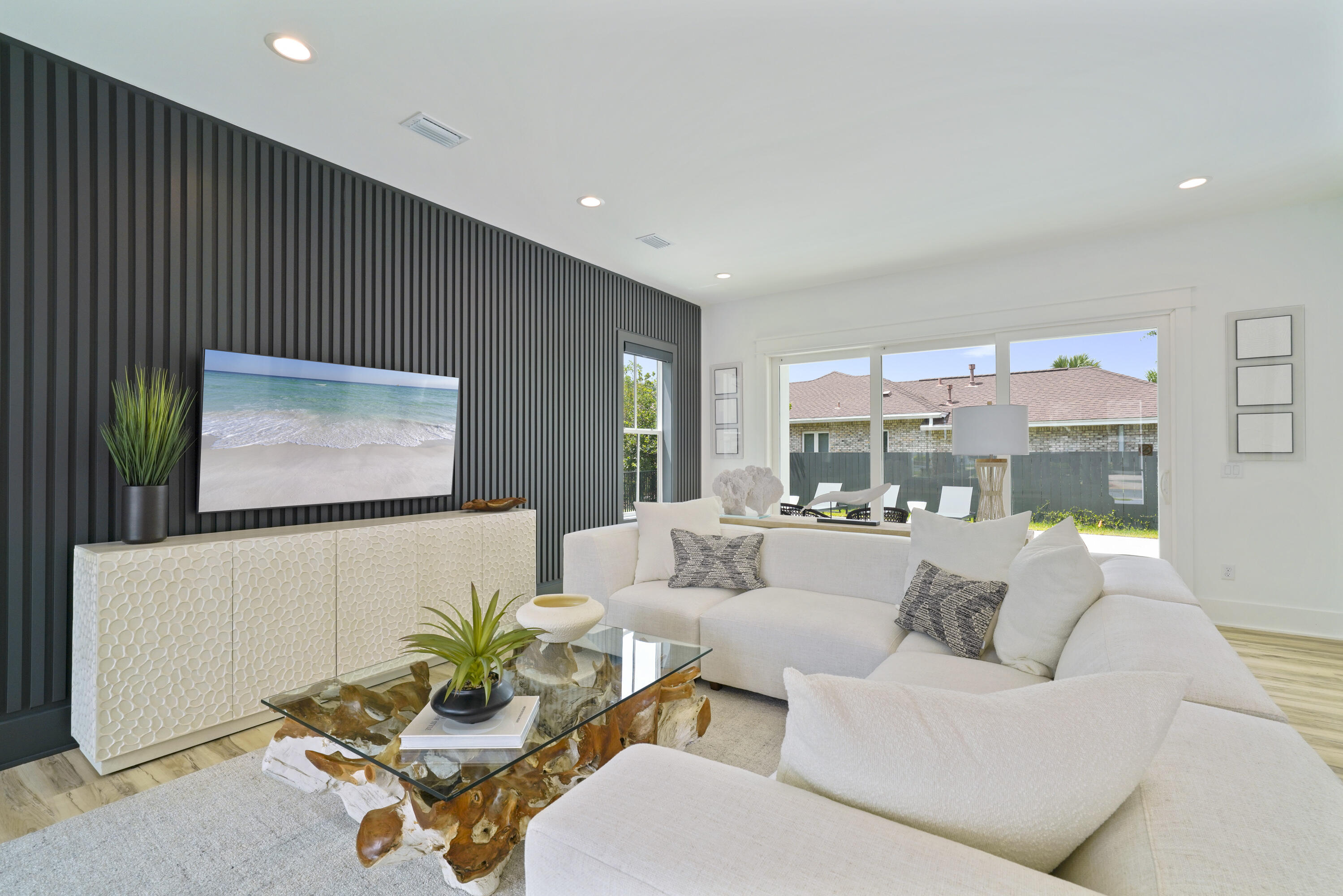 AVALON BEACH ESTATES - Residential