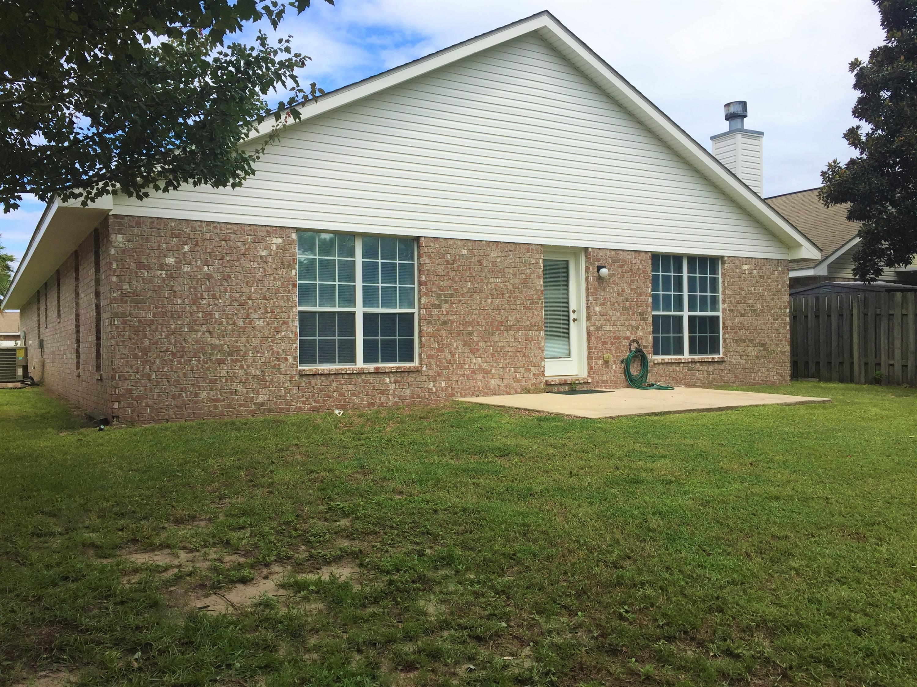 VICTORIAN VILLAGE - Residential Lease