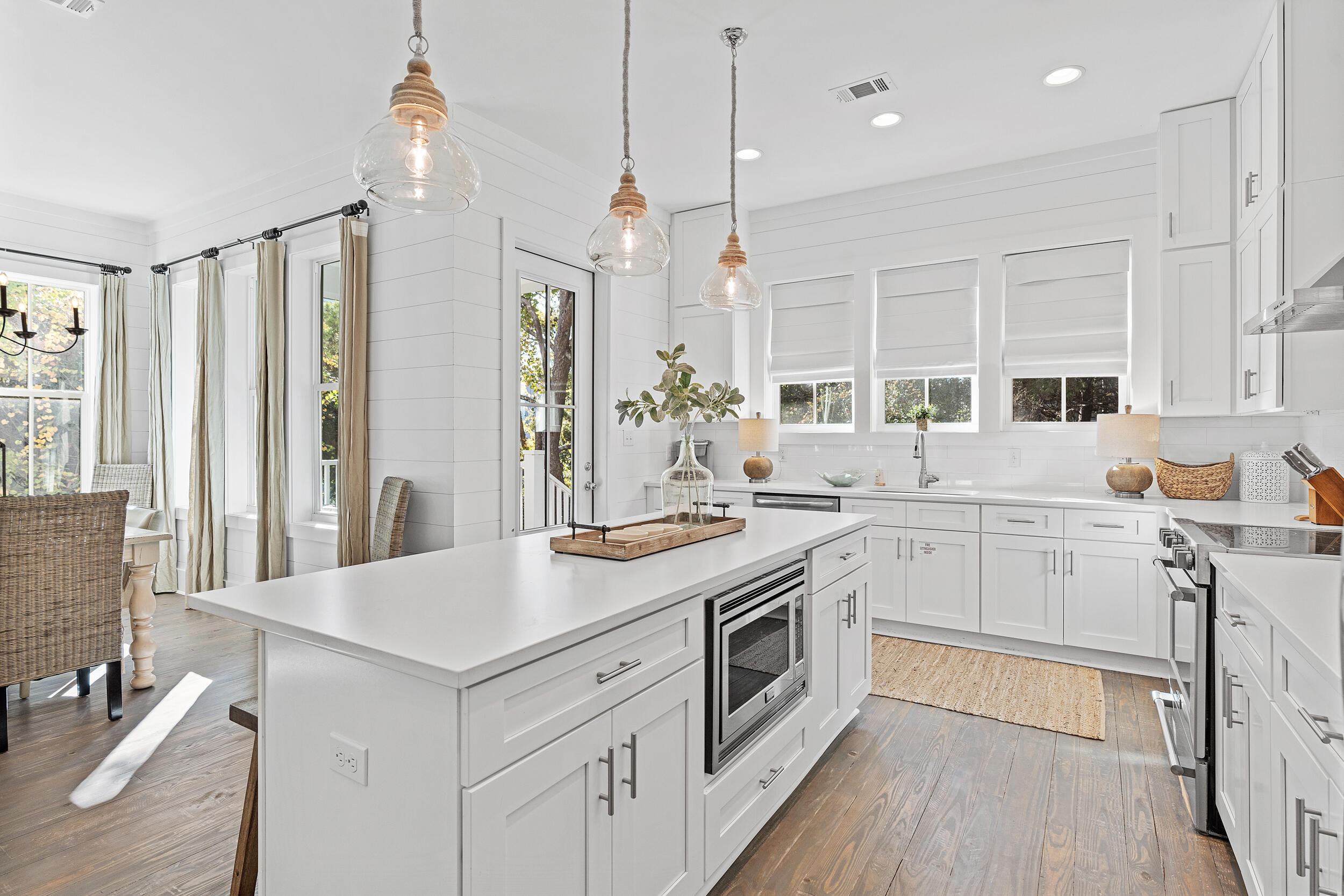 POMPANO PLACE - Residential