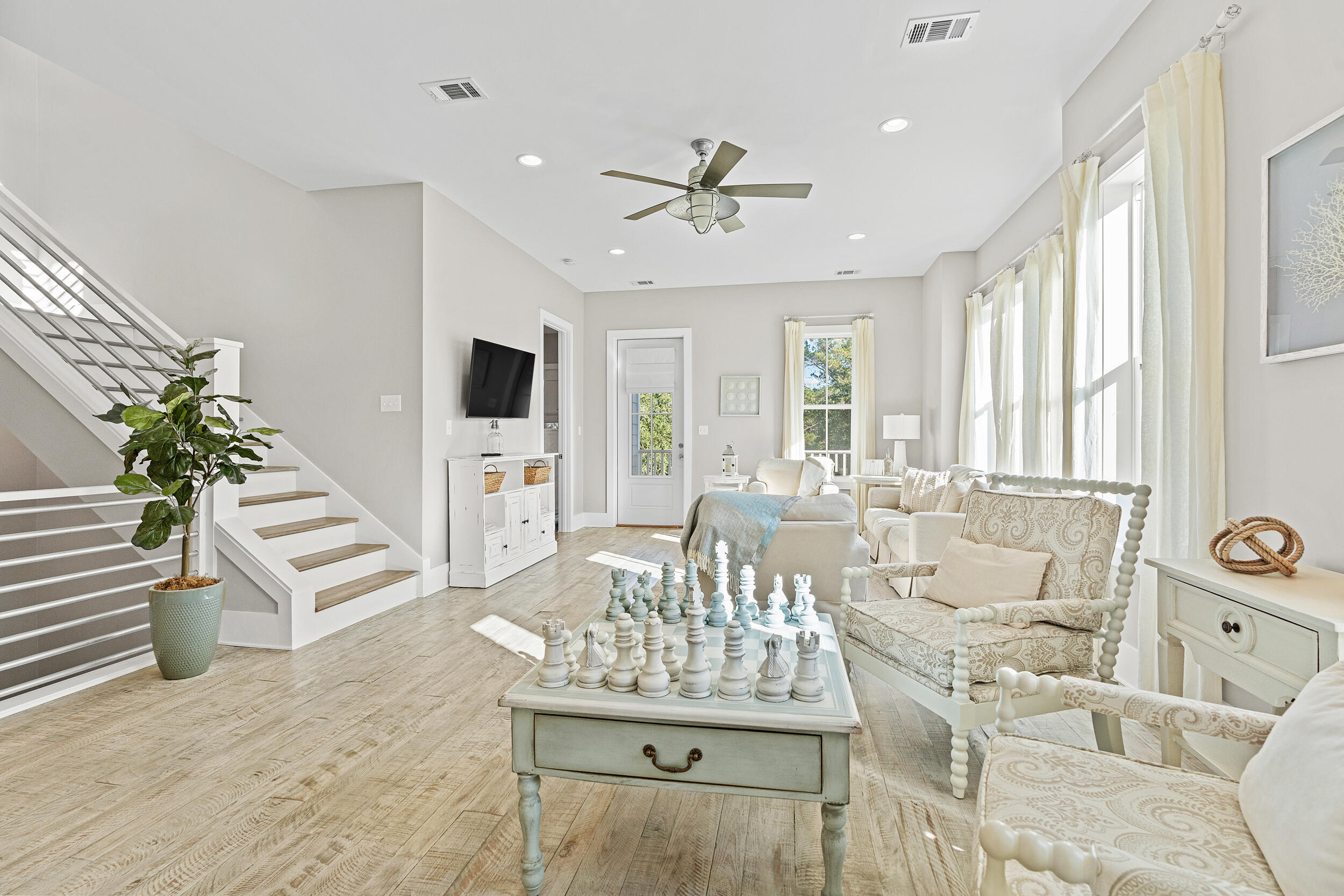 POMPANO PLACE - Residential