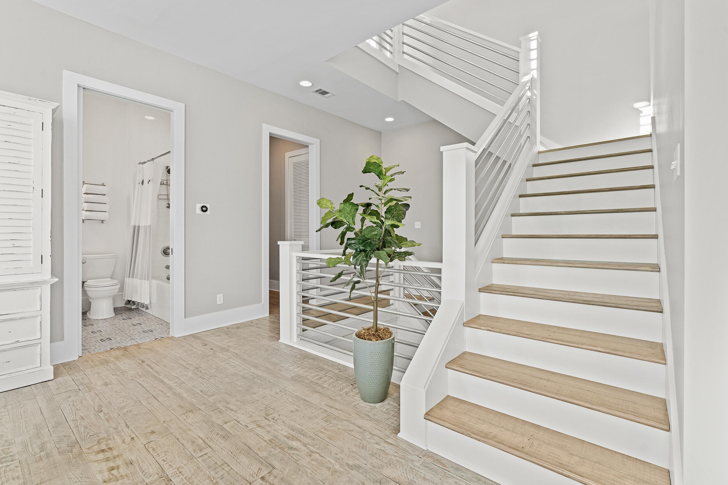 POMPANO PLACE - Residential