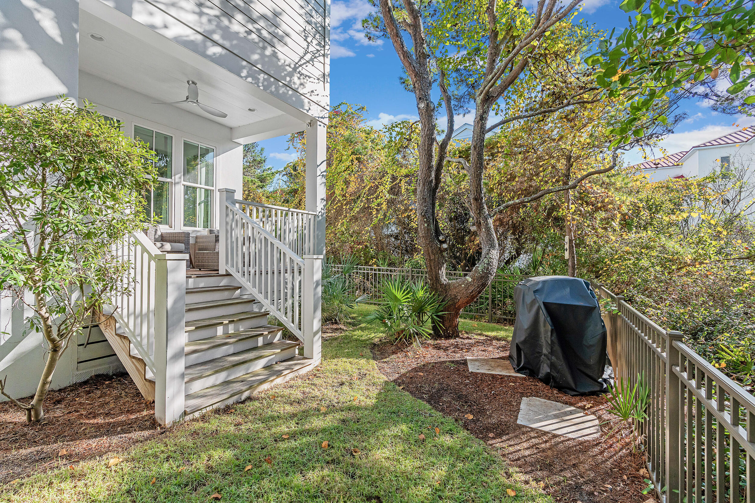 POMPANO PLACE - Residential