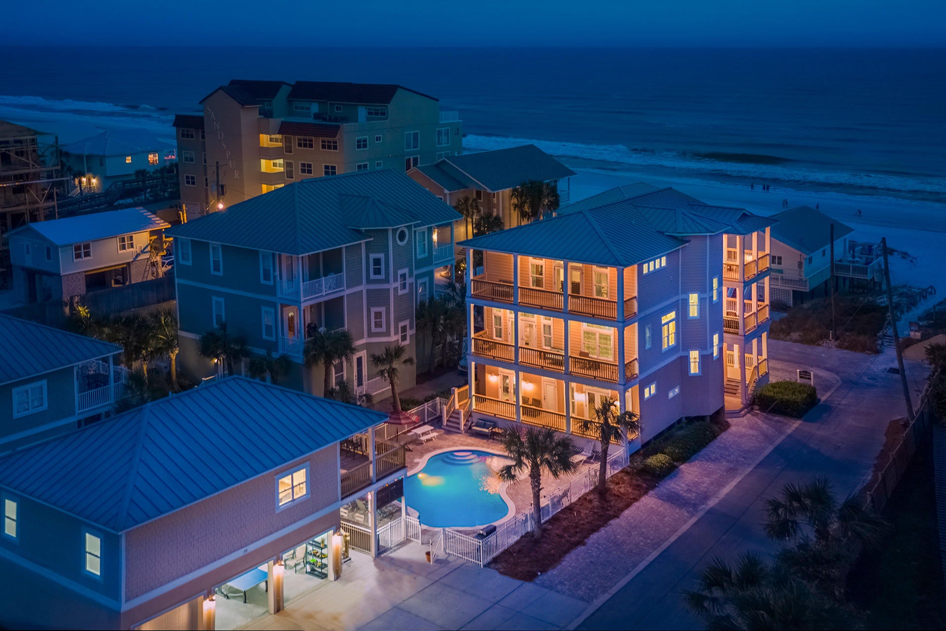 SNOW DRIFT BEACH - Residential