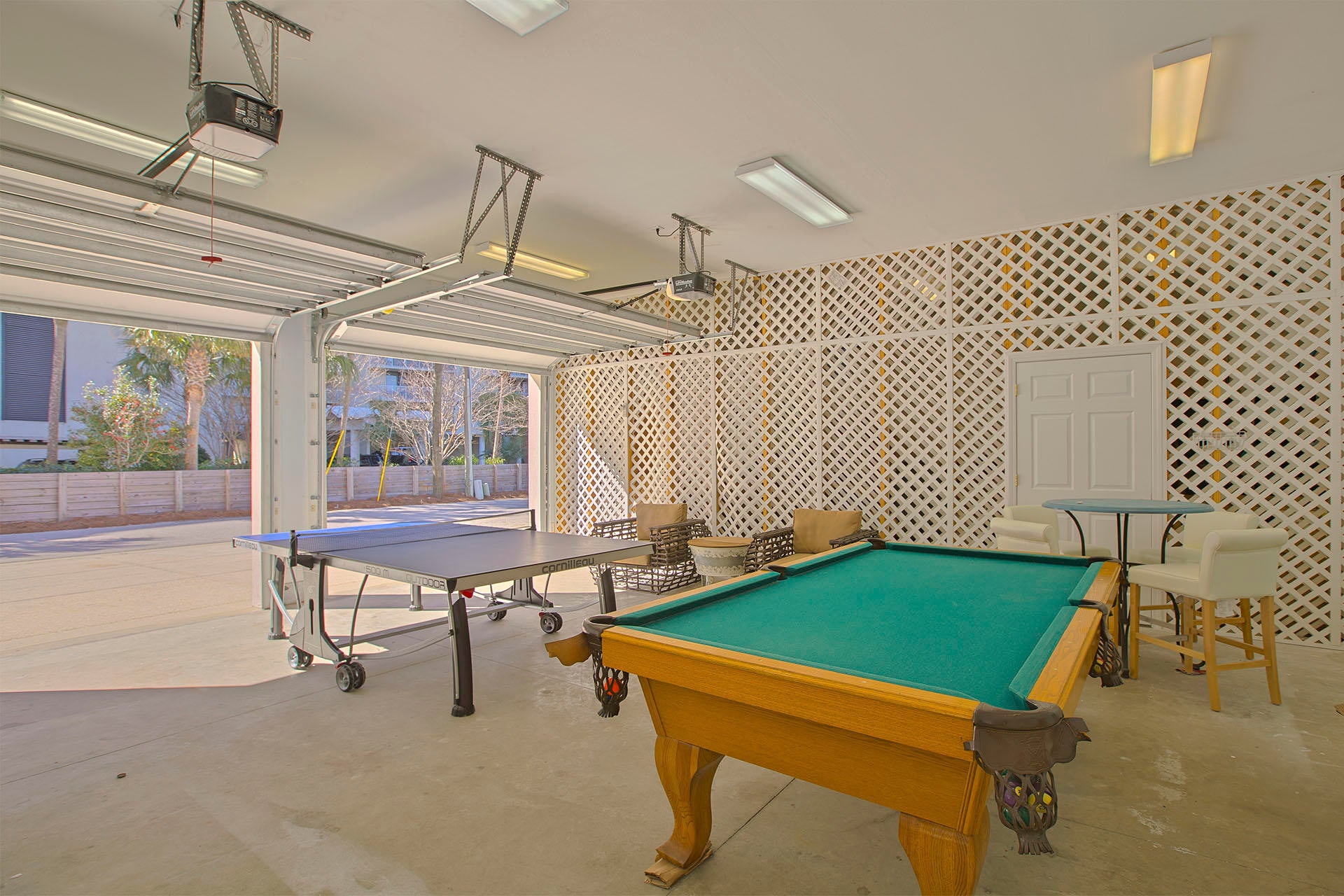 SNOW DRIFT BEACH - Residential